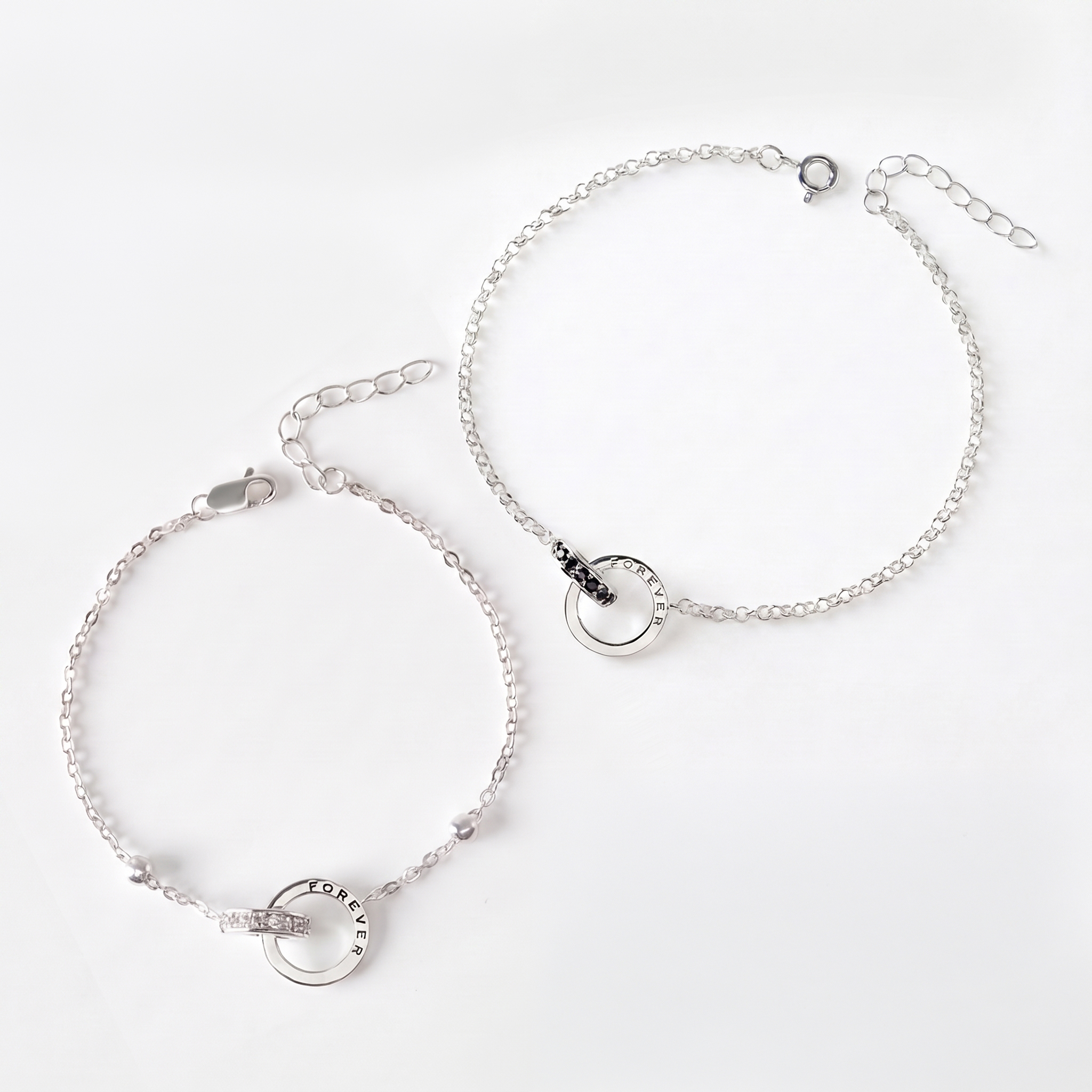 Lắc Tay Bạc 925 Đính Đá Vòng Tròn Lồng Tình Yêu Cho Nữ Eternity Love - VYB29