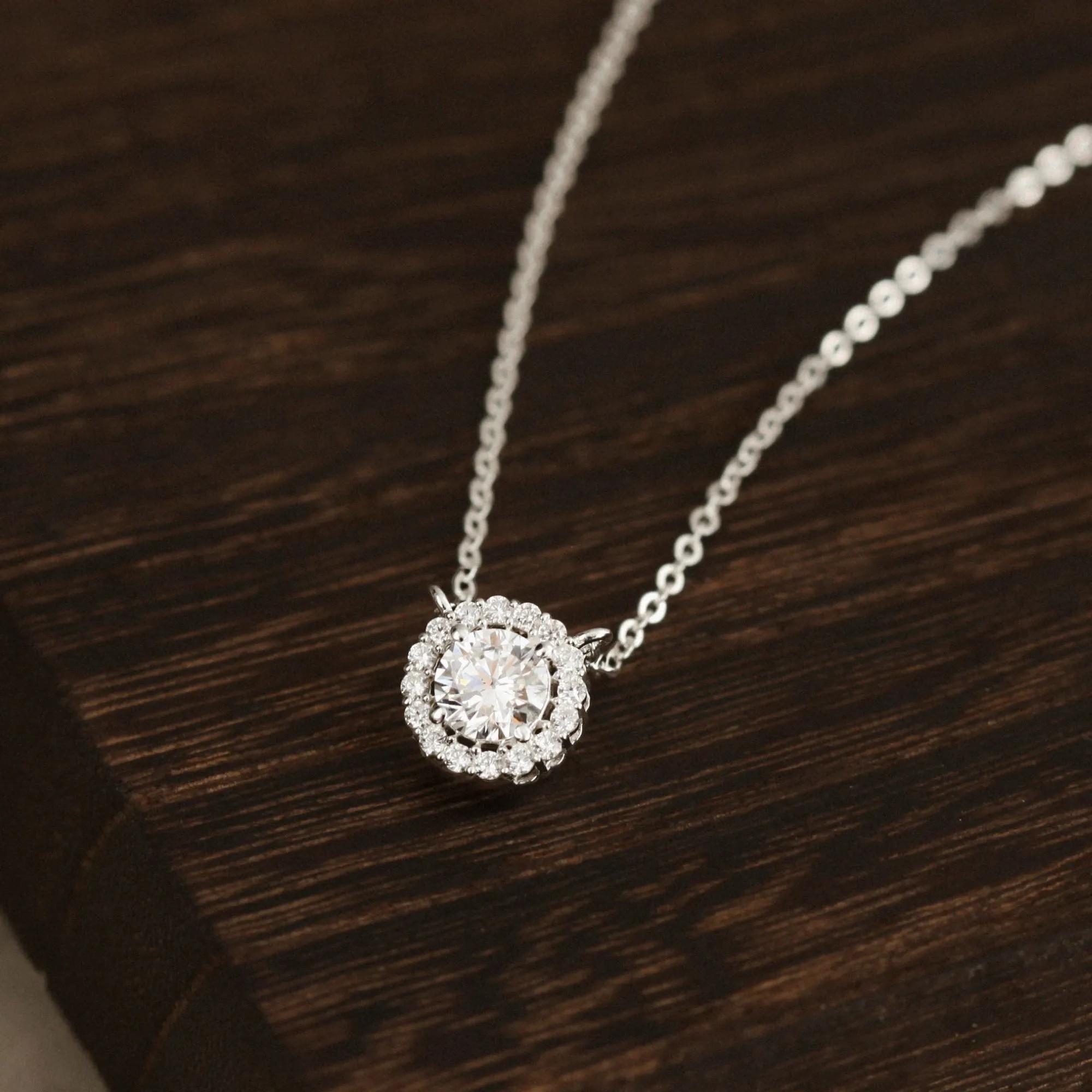 Dây Chuyền Bạc 925 Mặt Tròn Đính Đá Hình Hoa - VCN33-CZ