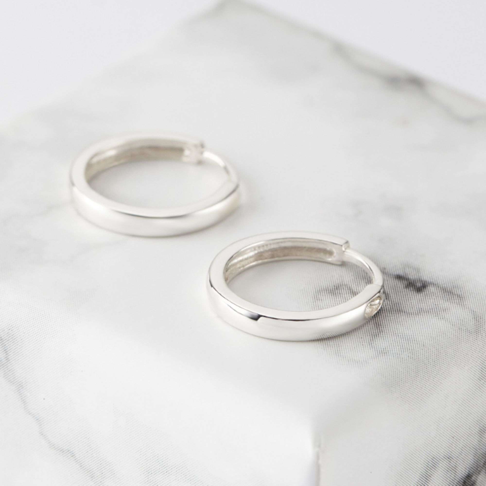 Set Khuyên Tai Hoops Trơn Classic - Earrings Stack Hoa Tai Tròn Bạc Ý CARA LUNA - Set Minimalist Studs