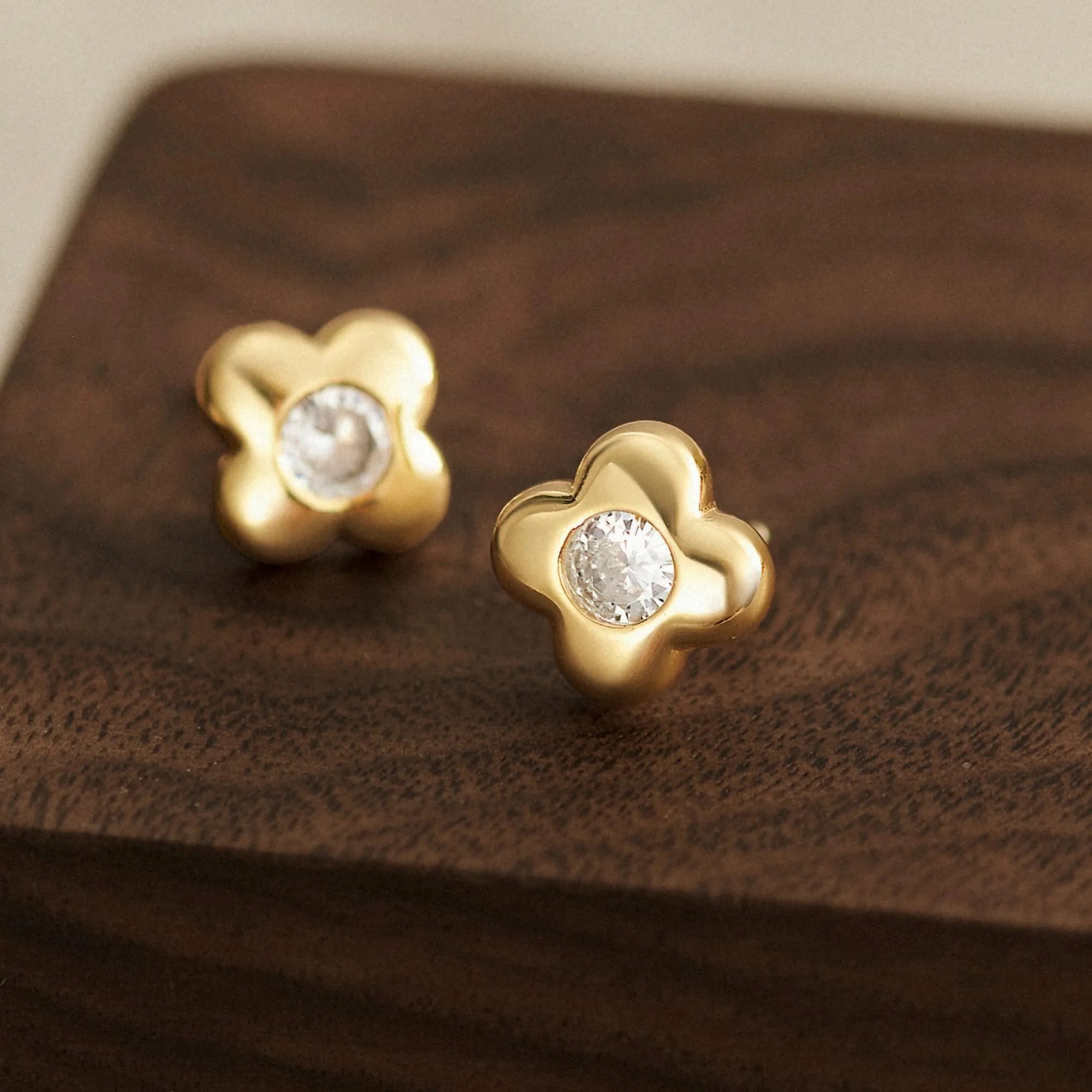 Hoa Tai Bạc 925 Cỏ 4 Lá Đính Đá Chủ May Mắn 4 Leaf Clover - VCE513