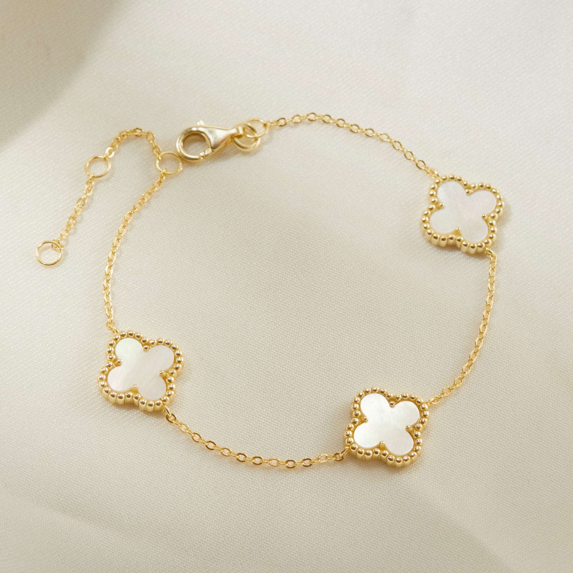 Quà Tặng 8/3 Lắc Tay Bạc 925 Cỏ 4 Lá Khảm Trai Tự Nhiên - VCB516