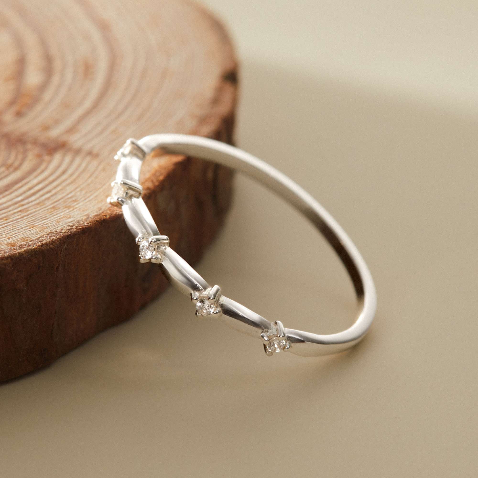 Nhẫn Bạc 925 Đính Đá Xen Kẽ Classic - ODR267