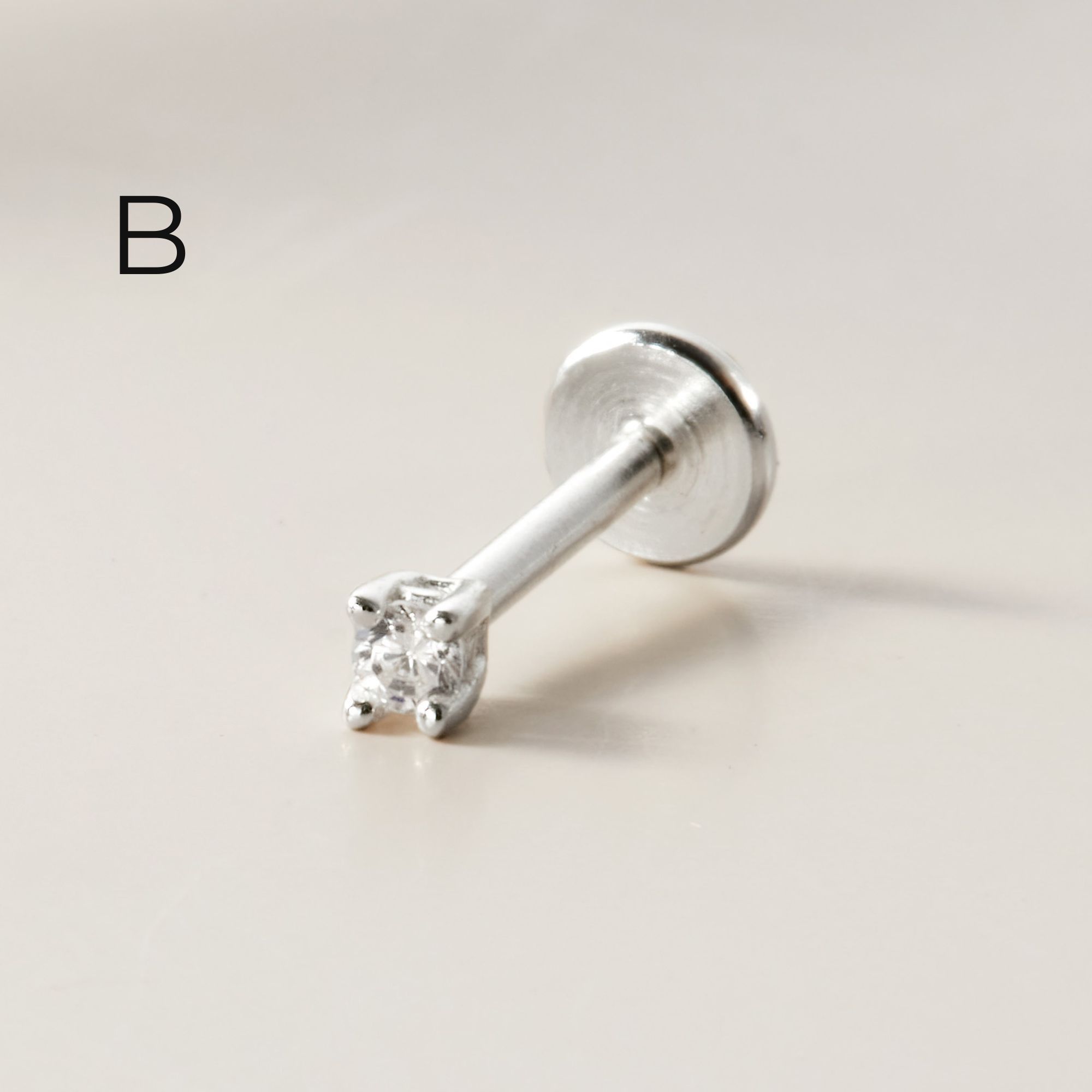 Set Khuyên Tai Bạc 925 Trái Tim Chốt Phẳng Và Cuff Bạc 925 Flat Back  - Set Heart Earrings