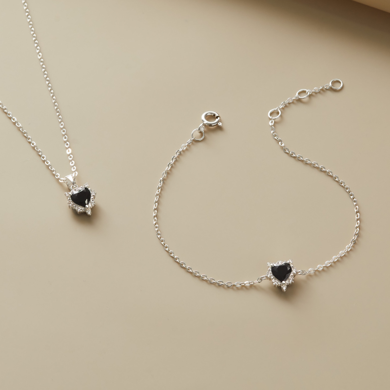 Set Quà Tặng Trang Sức Bạc Cao Cấp - Set 2 Món - Trái Tim Nhỏ Đính Đá Đen - VCN12 & VCB11