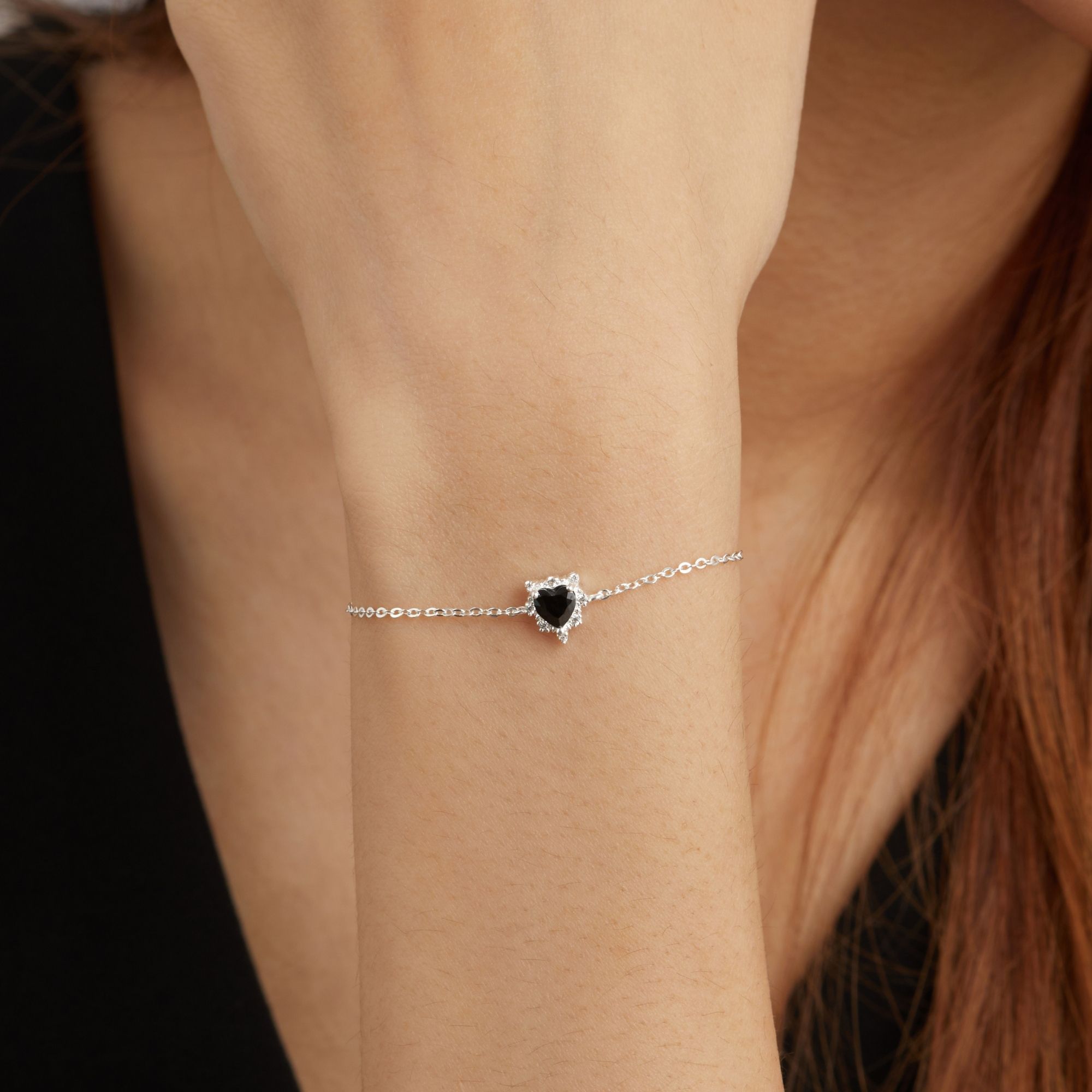 Quà Tặng 8/3 Lắc Tay Bạc 925 Hình Trái Tim Nhỏ Đính Đá Đen - Tiny Heart - VCB11