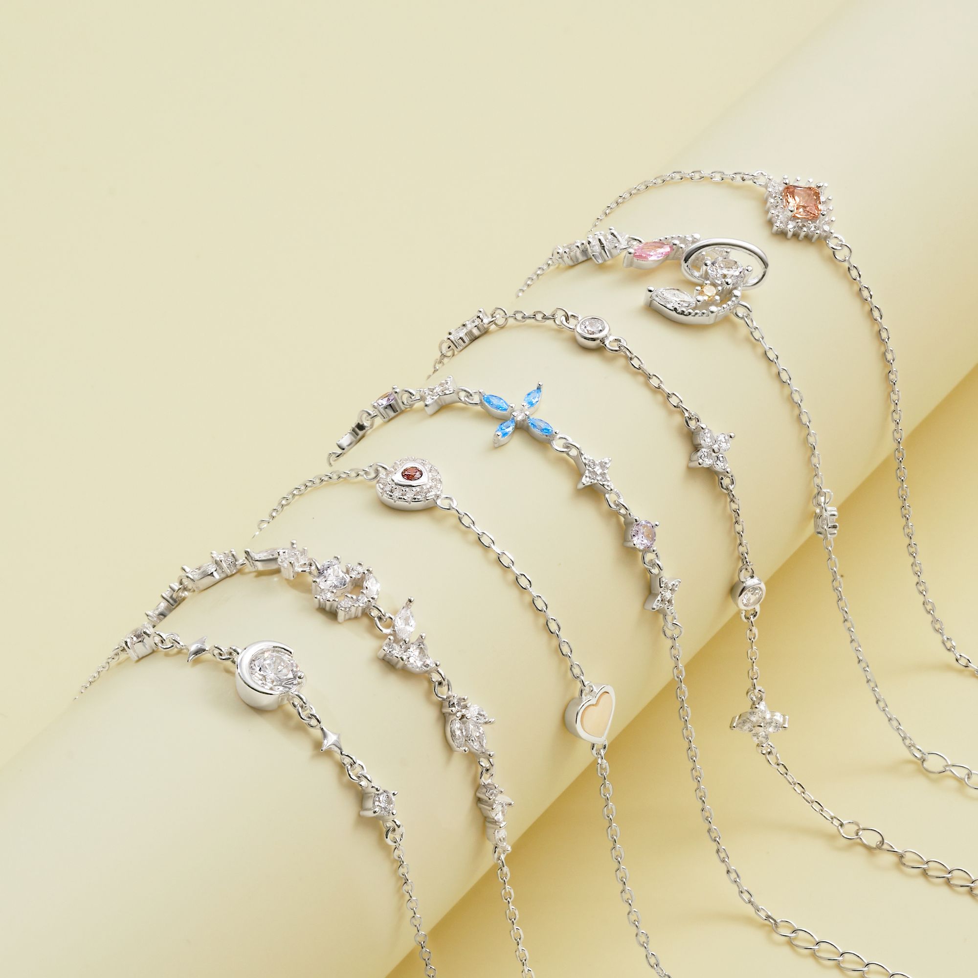 Lắc Tay Bạc 925 Charm Hoa Lá Đính Đá Lấp Lánh - VCB509
