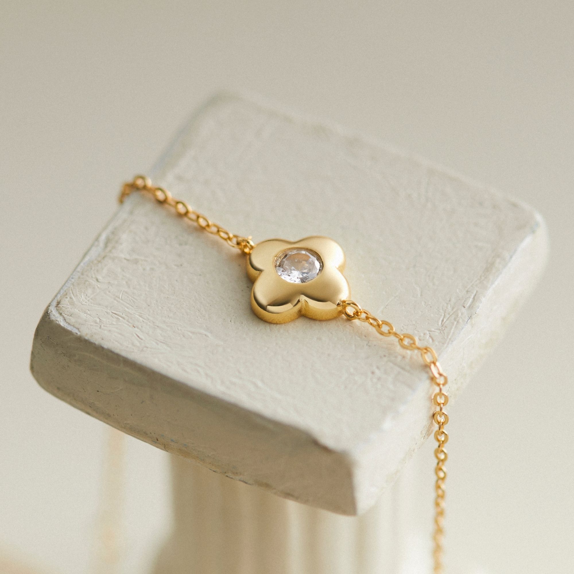 Quà Tặng 8/3 Lắc Tay Bạc 925 Cỏ 4 Lá Đính Đá Chủ May Mắn 4 Leaf Clover - VCB504