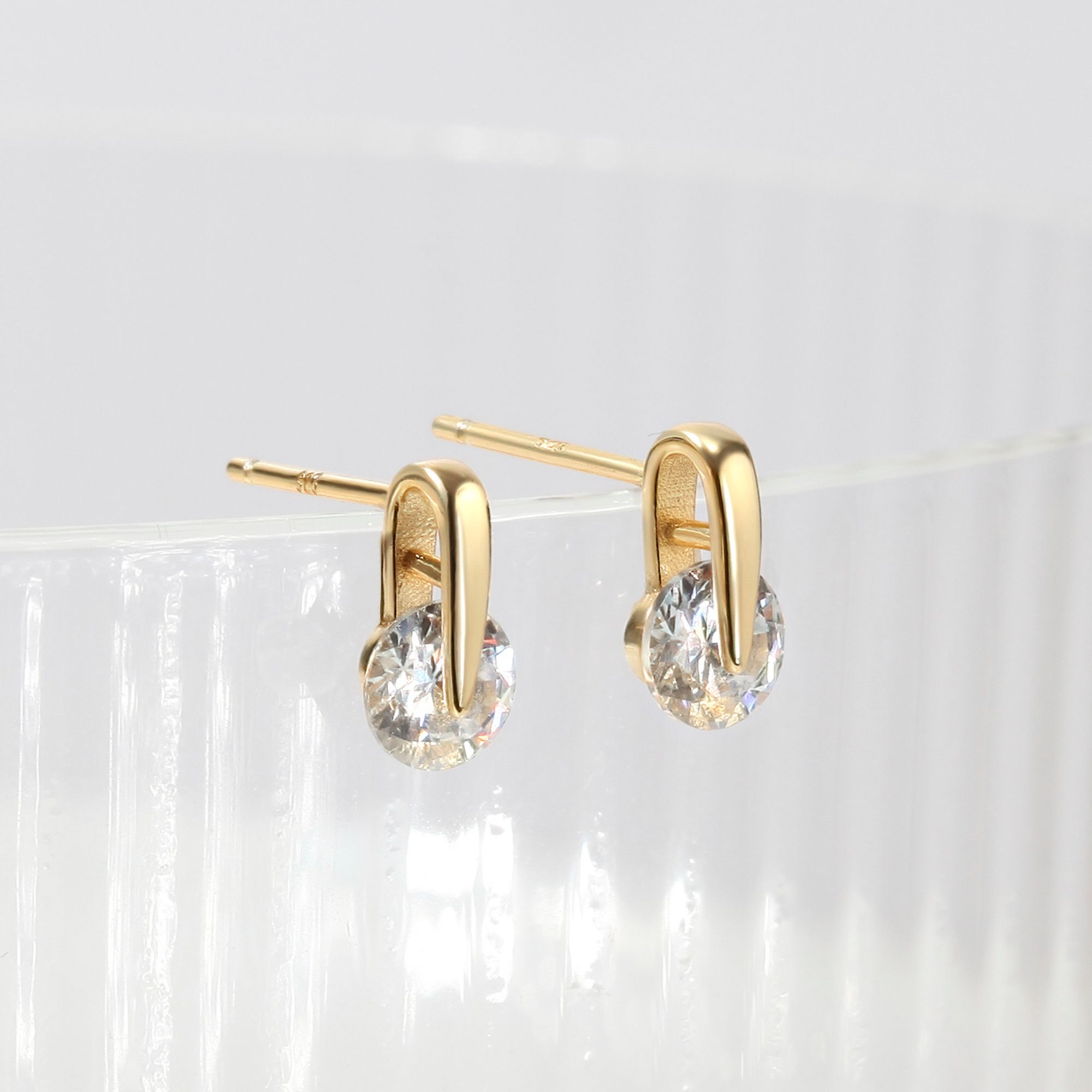 Hoa Tai Nụ Bạc 925 Dáng Giọt Nước Đính Đá Tròn Water Drop Earrings - VCE511