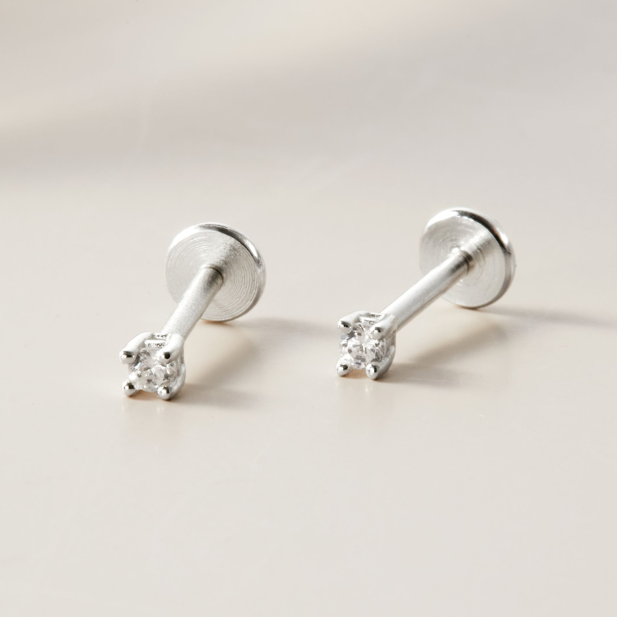 (1 Cái) Khuyên Tai Chốt Vặn Flat Back Bạc 925 Stud Nụ Đá Tròn Stone Stud - VCE521-L