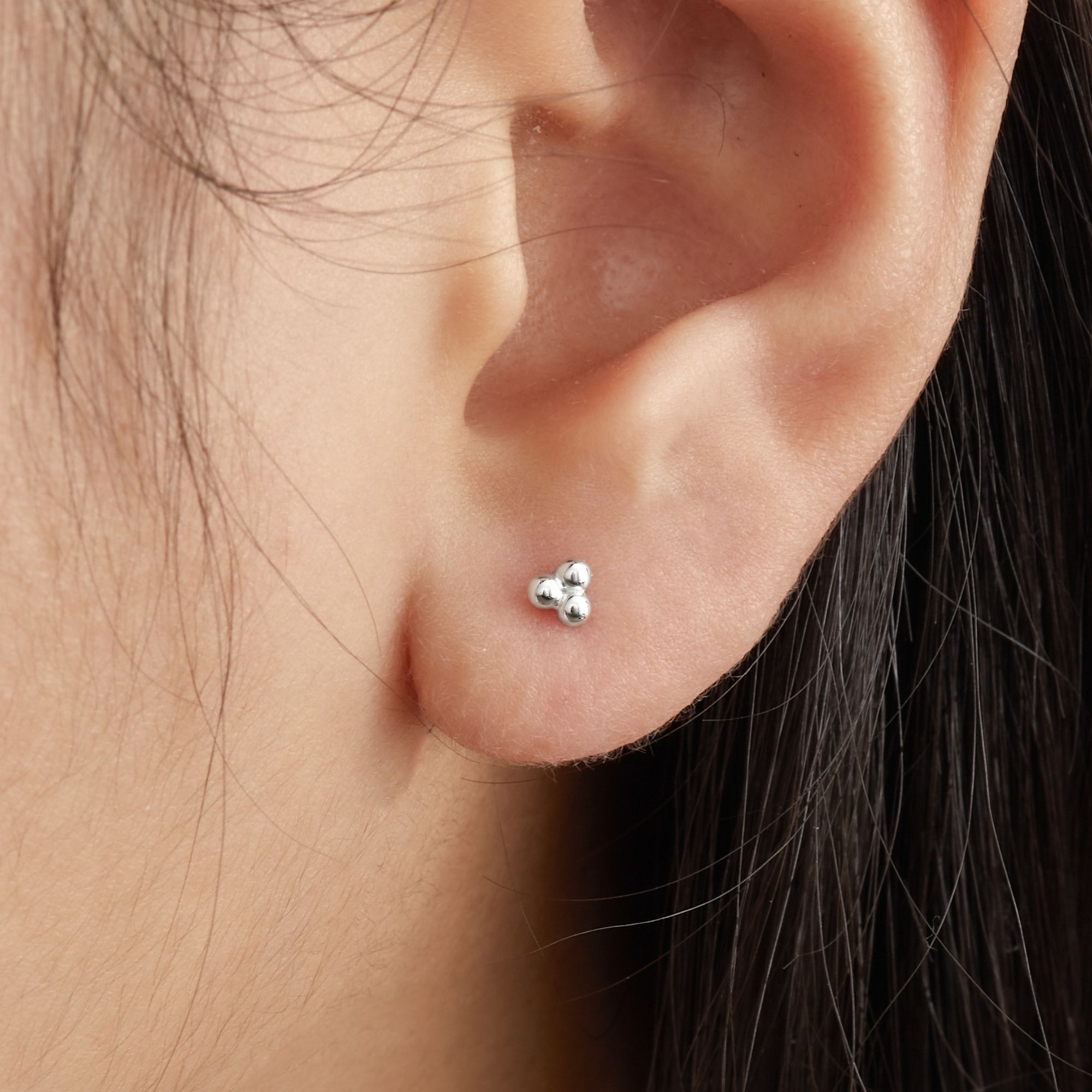 (1 Cái) Khuyên Tai Chốt Vặn Flat Back Bạc 925 Stud Nụ Cỏ 3 Lá Clover Stud - VCE520-L