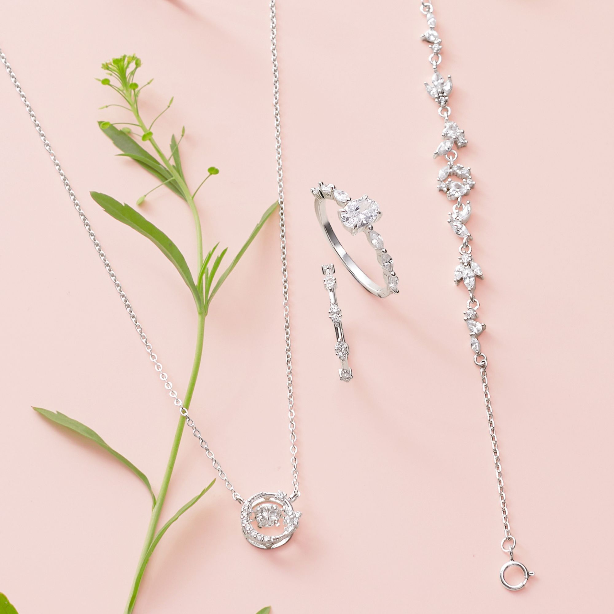Lắc Tay Bạc 925 Charm Hoa Lá Đính Đá Lấp Lánh - VCB509