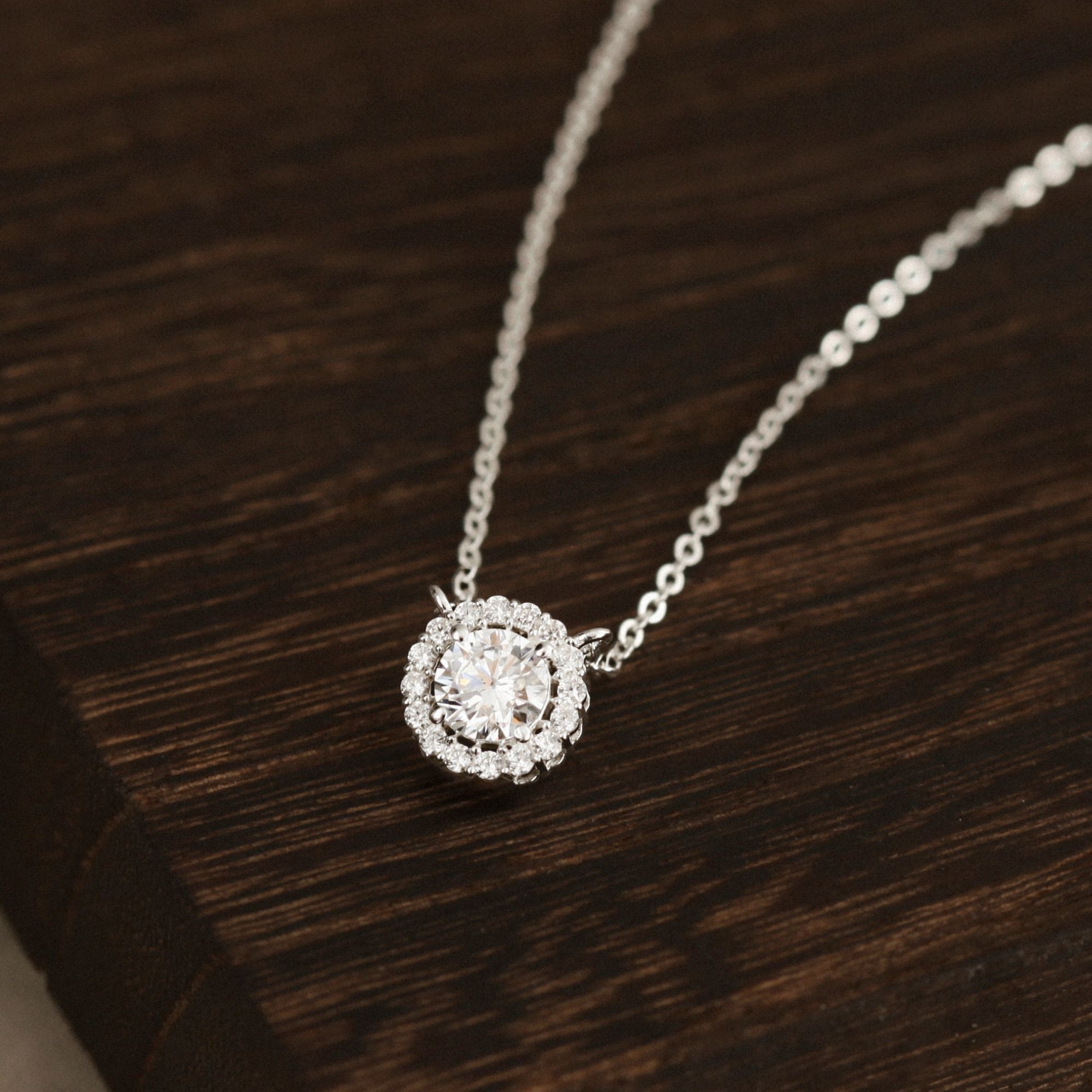 Dây Chuyền Bạc 925 Mặt Tròn Đính Đá Hình Hoa - VCN33-CZ