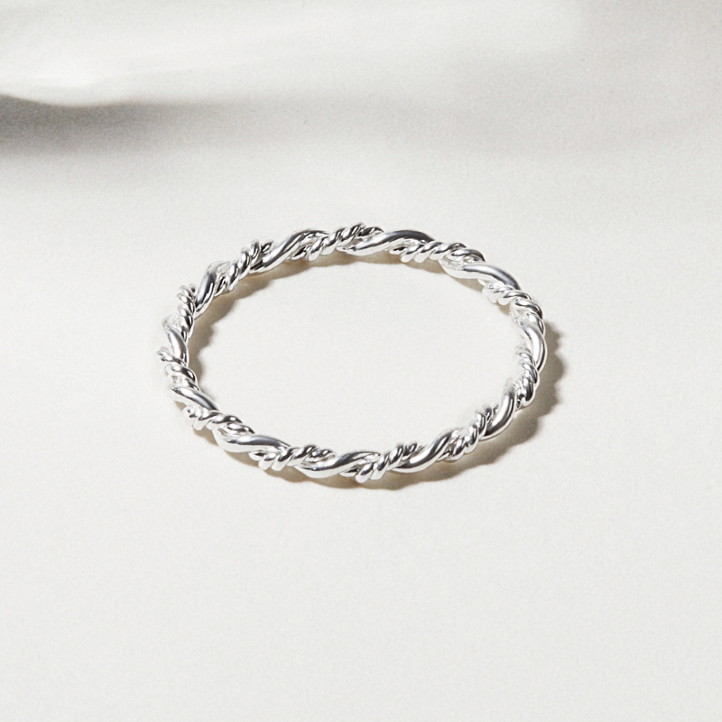 Nhẫn Bạc 925 Xoắn Mảnh Dainty Braided Ring - VCR10