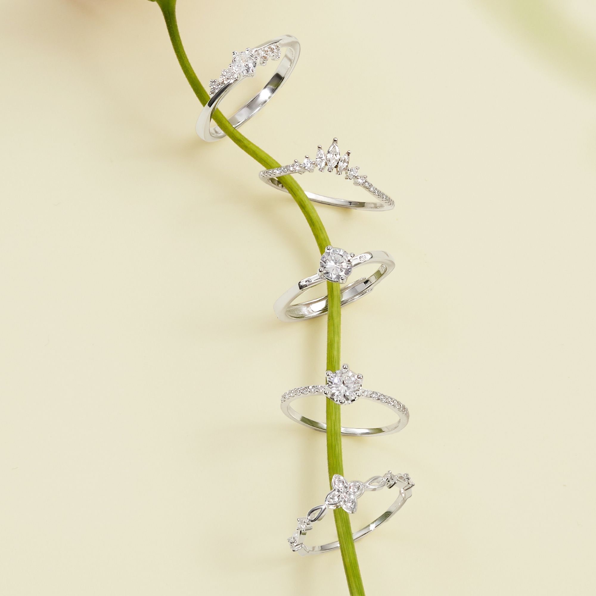 Quà Tặng 8/3 Nhẫn Bạc 925 Cỏ 4 Lá/Hoa 4 Cánh Đính Đá Giọt Nước - VCR28