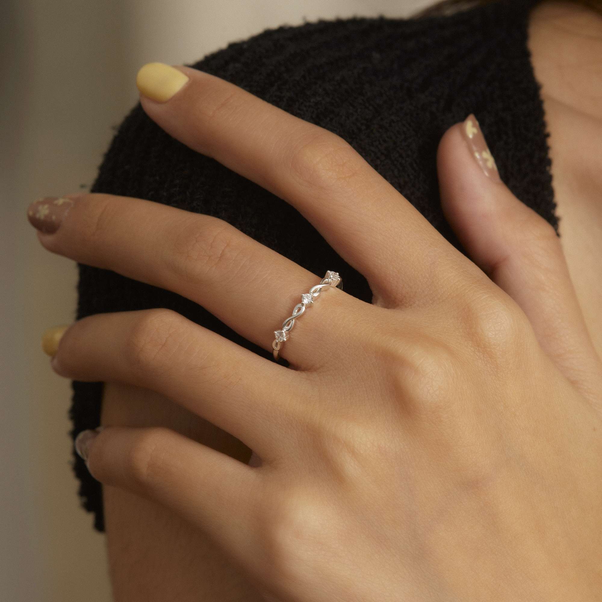 Nhẫn Bạc 925 Mảnh Vô Cực Mini Full Vòng Đính Đá Lấp Lánh - VCR40