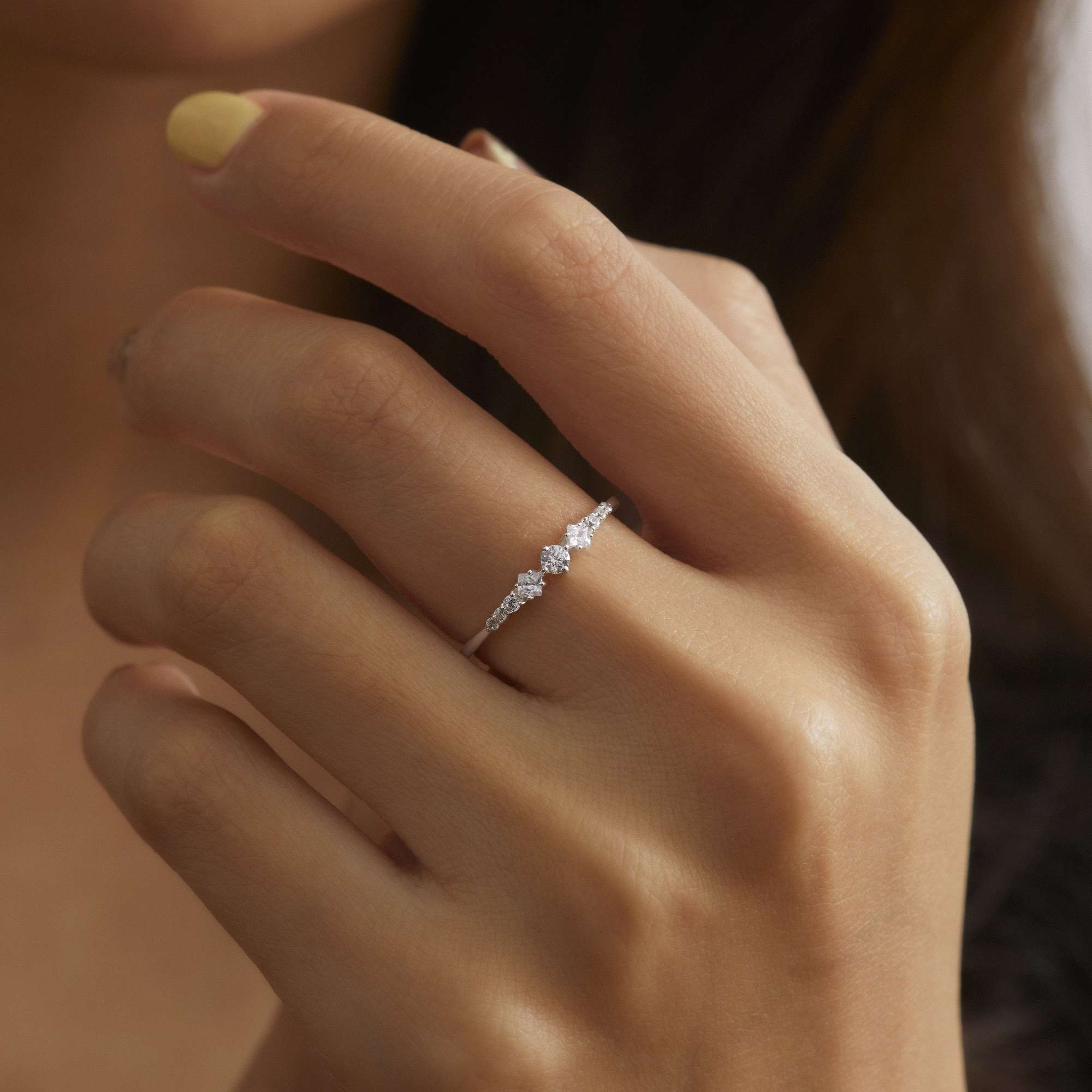 Nhẫn Bạc 925 Đá Tròn Thoi Ngẫu Hứng Đính Đá Lấp Lánh - VCR45