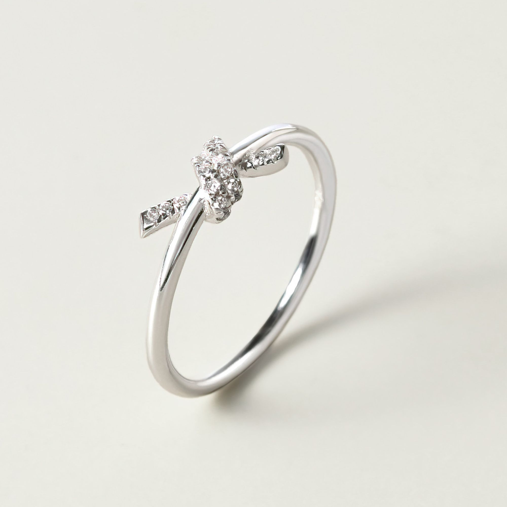 Nhẫn Bạc 925 Sợi Xoắn Đính Đá Twist Knot - VCR501