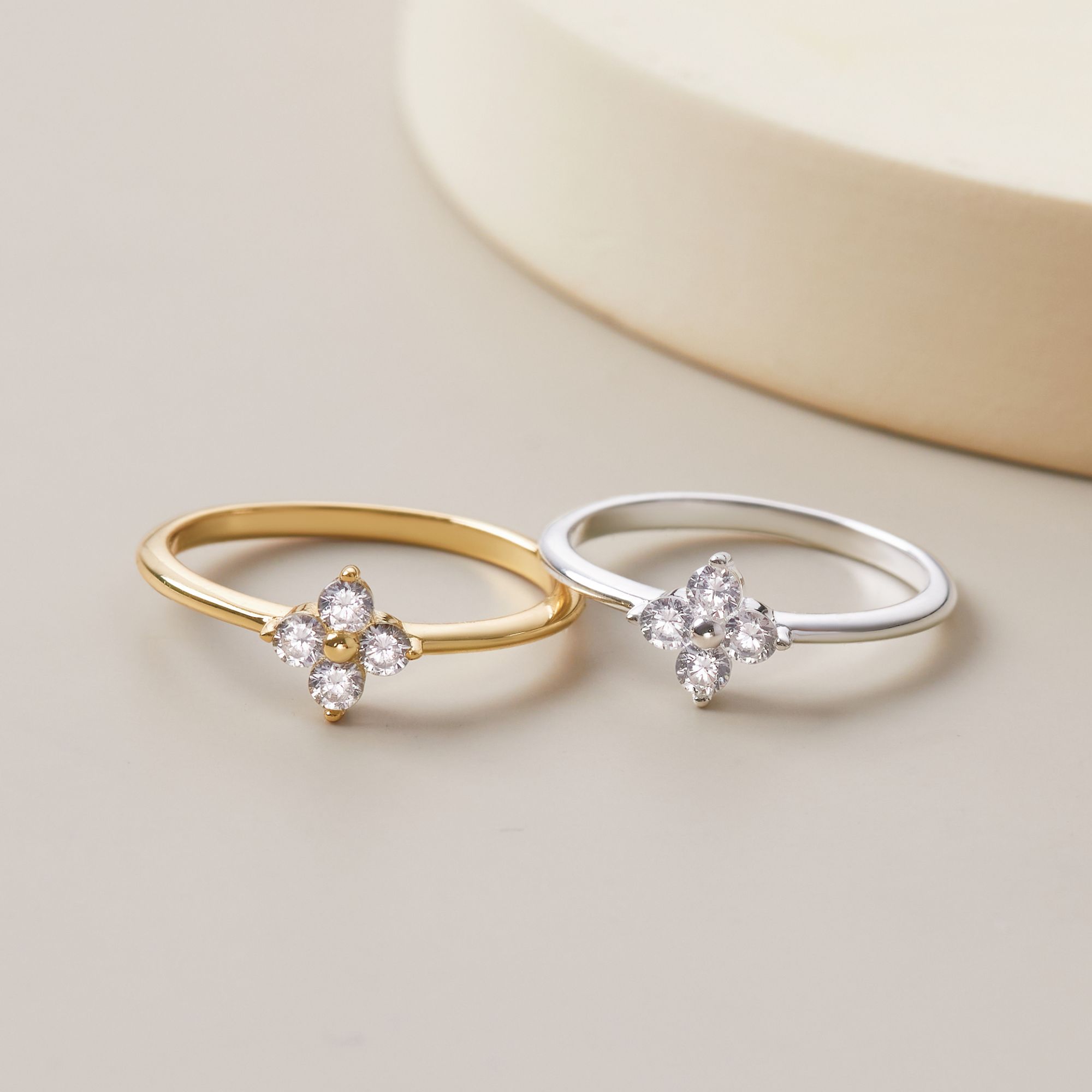 Quà Tặng 8/3 Nhẫn Bạc 925 Cỏ 4 Lá Đính Đá Charm 4 Leaf Clover - VCR503