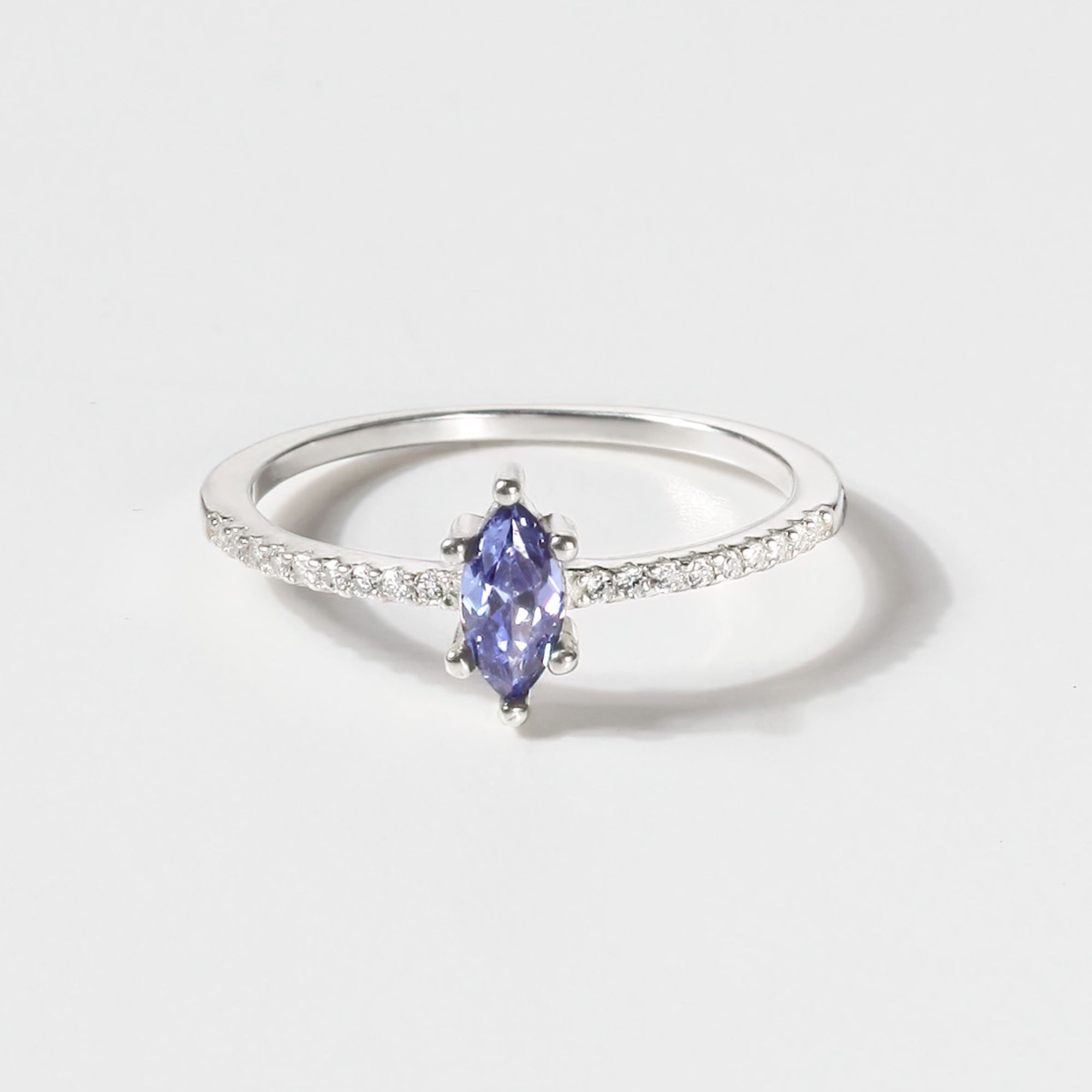 Nhẫn Chủ Bạc 925 Đính Đá Hạt Thóc Marquise Màu Xanh Sapphire - VCR506