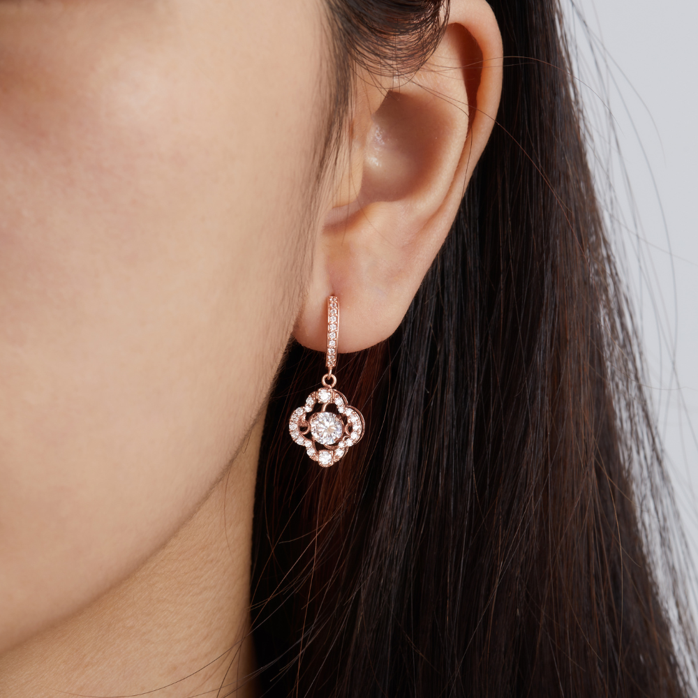 Quà Tặng 8/3 Khuyên Tai Treo Bạc 925 Hình Cỏ 4 Lá Đá Nhảy 4 Leaf Clover - VGE11