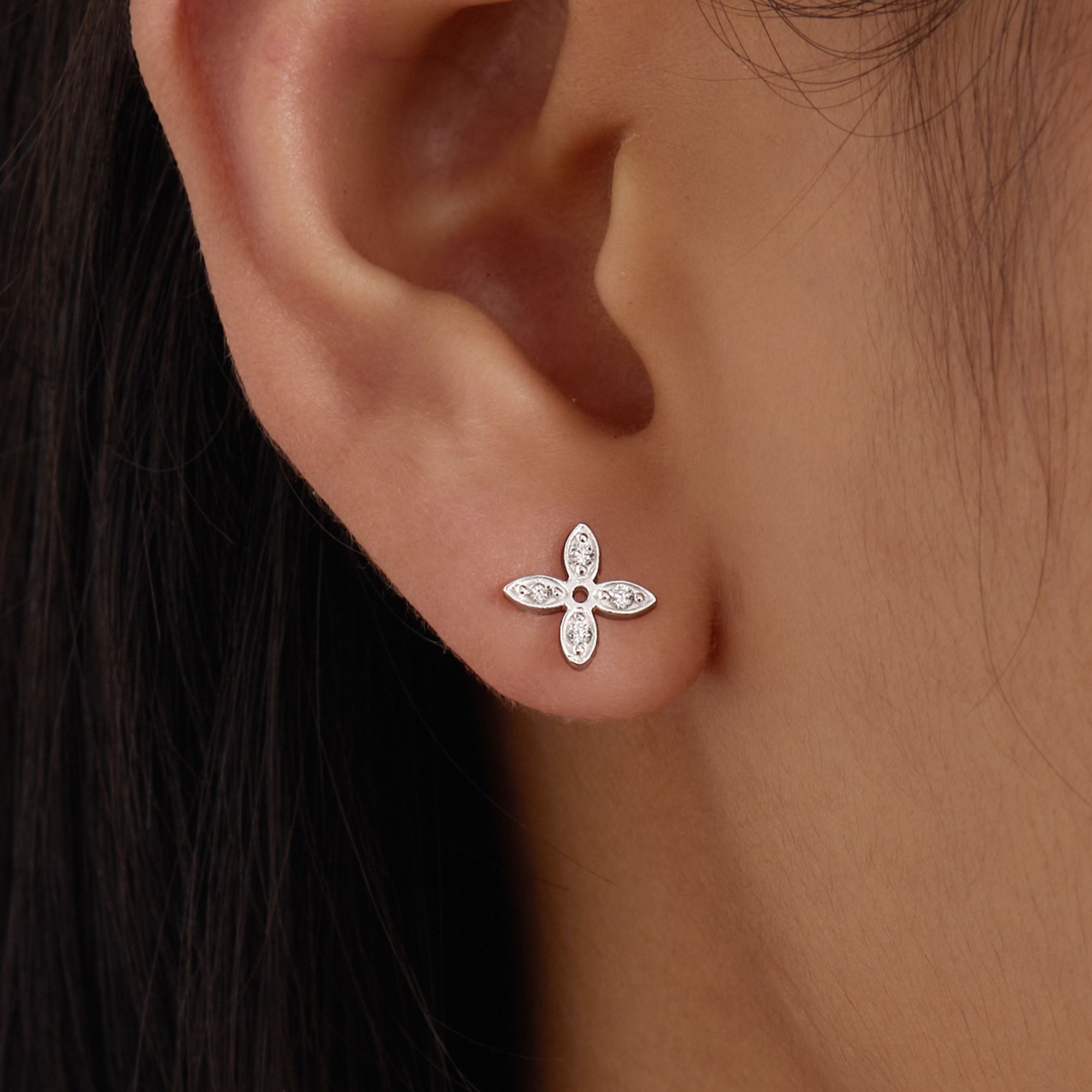 (1 cái) Khuyên Tai Stud Bạc 925 Cỏ 4 Lá May Mắn - Tiny 4 Leaf Clover-VGE19-L