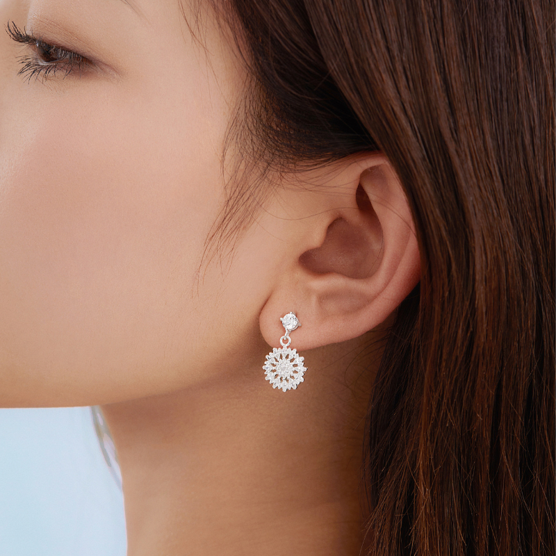 Khuyên Tai Bạc 925 Bông Tuyết Tròn Đính Đá Winter Snow - VUE506