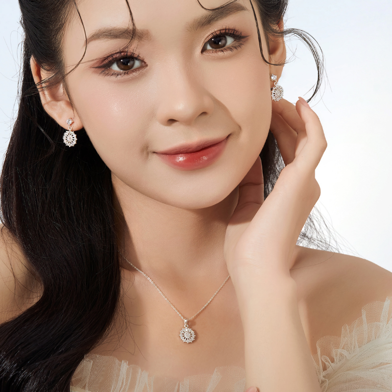 Khuyên Tai Bạc 925 Bông Tuyết Tròn Đính Đá Winter Snow - VUE506