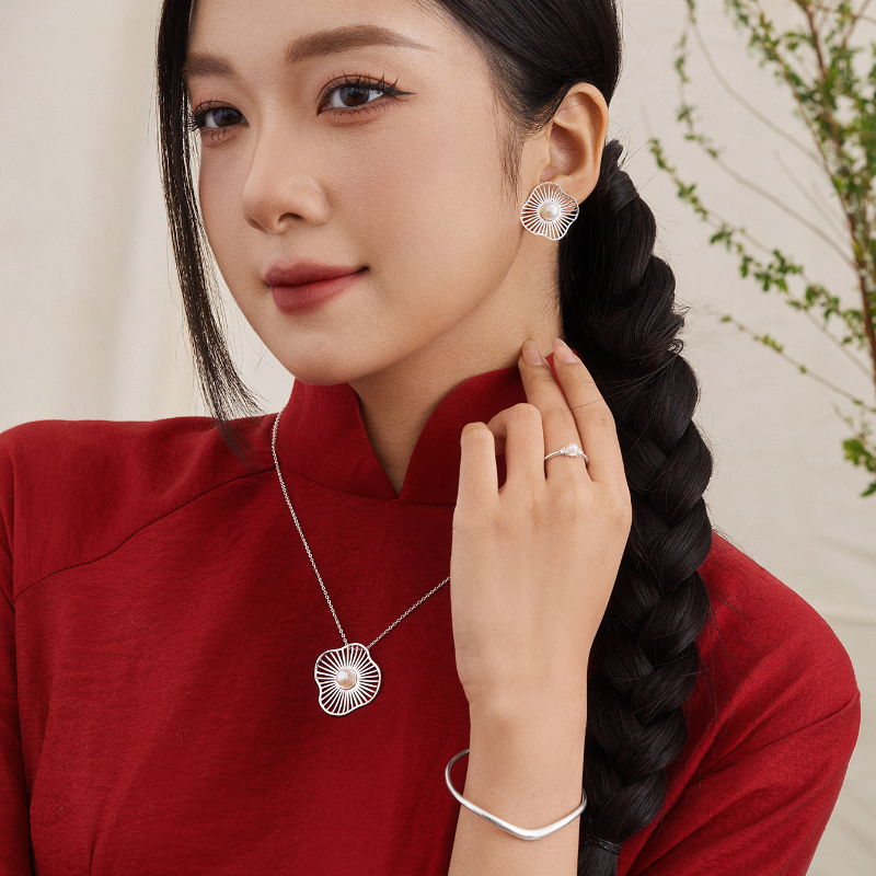Dây Chuyền Bạc 925 Mặt Ngọc Trai Tự Nhiên Hình Lá Sen Cỡ Lớn Luxury Pearls - VUN503