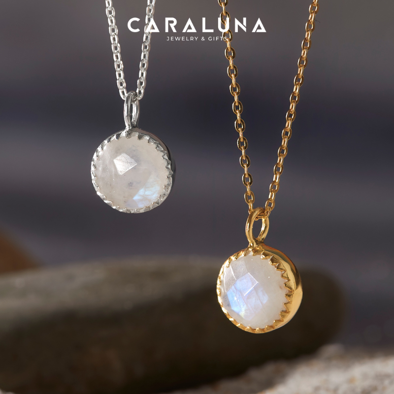 Dây Chuyền Bạc 925 Mặt Tròn Đá Rainbow Moonstone - VUN509
