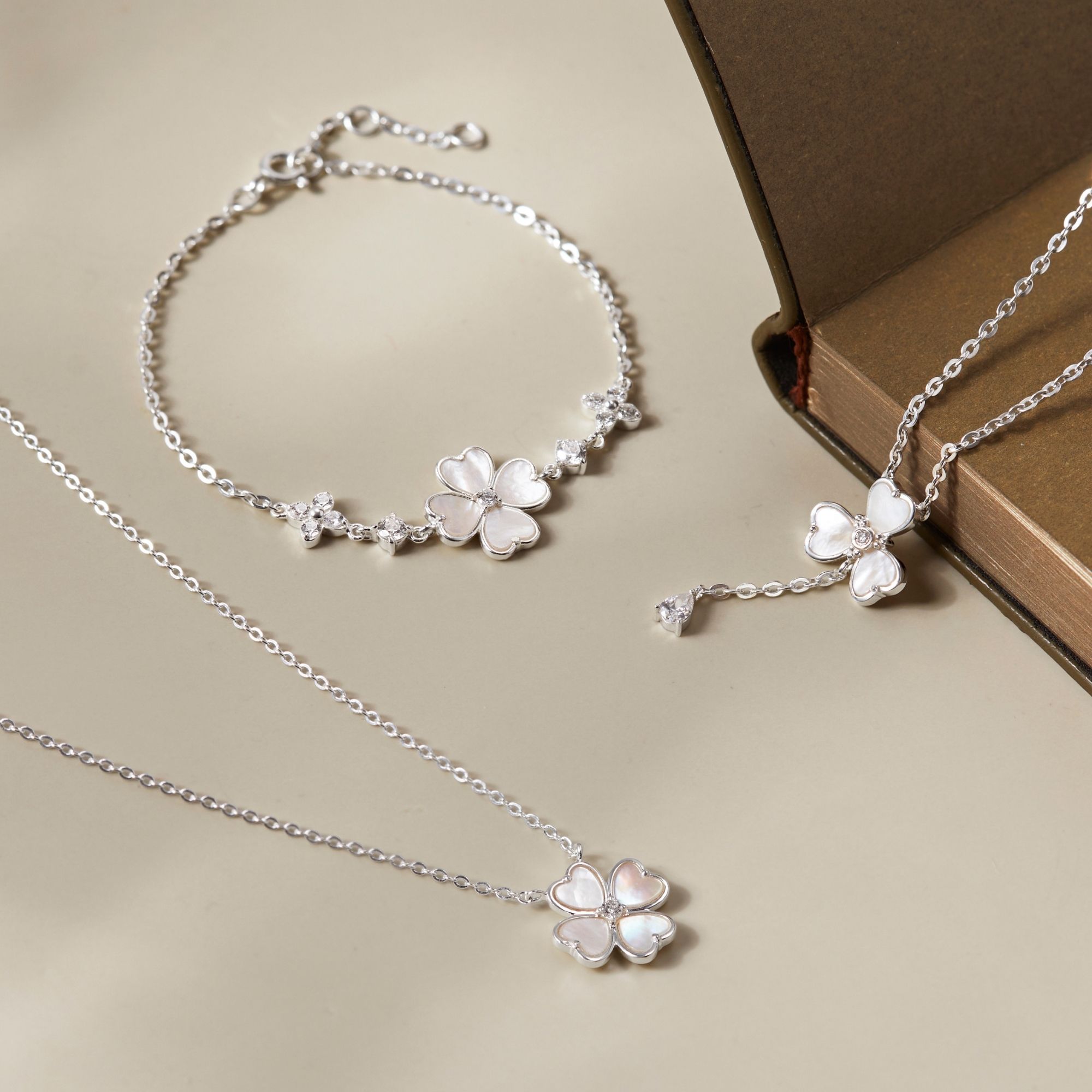 Quà Tặng 8/3 Dây Chuyền Lariat Bạc 925 Cỏ 4 Lá Trái Tim Trai Xà Cừ Đính Đá Giọt Nước - VYN75