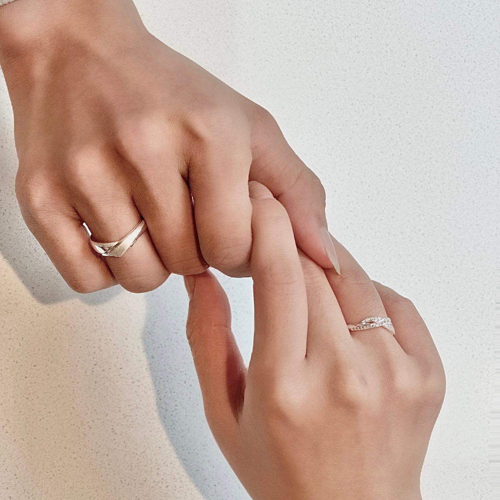 (Một Cặp) Nhẫn Đôi Freesize Bạc 925 Lượn Sóng Wave Love - VYR11 & VYR12