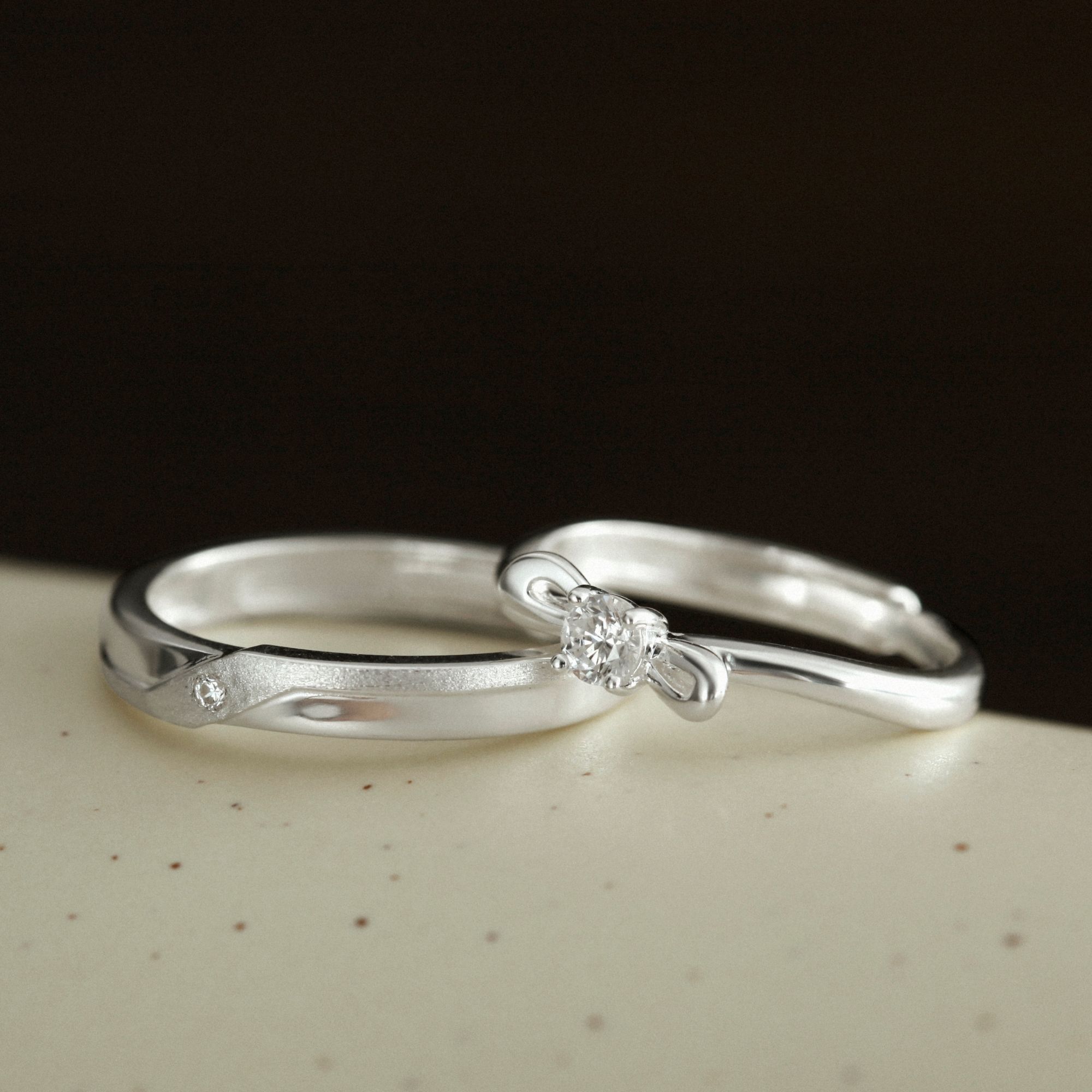 (Một cặp) Nhẫn Đôi Freesize Bạc 925 Đính Đá Chìm Và Nhẫn Nơ Đính Đá VYR24 - VYR25