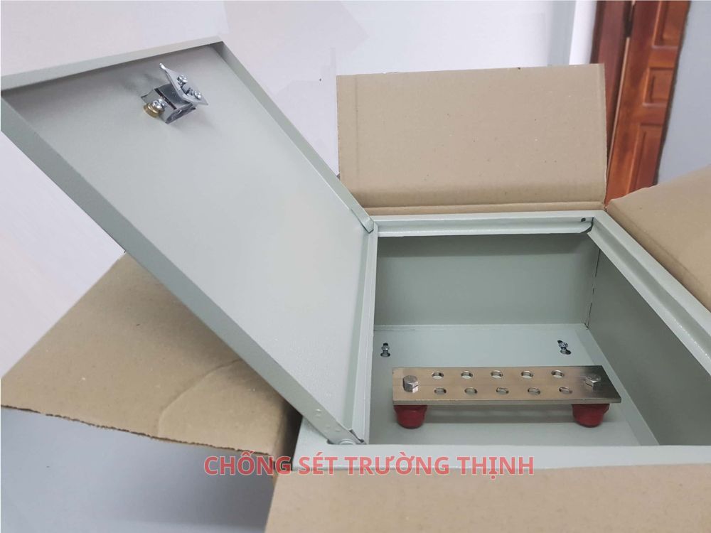 Hộp kiểm tra định kỳ