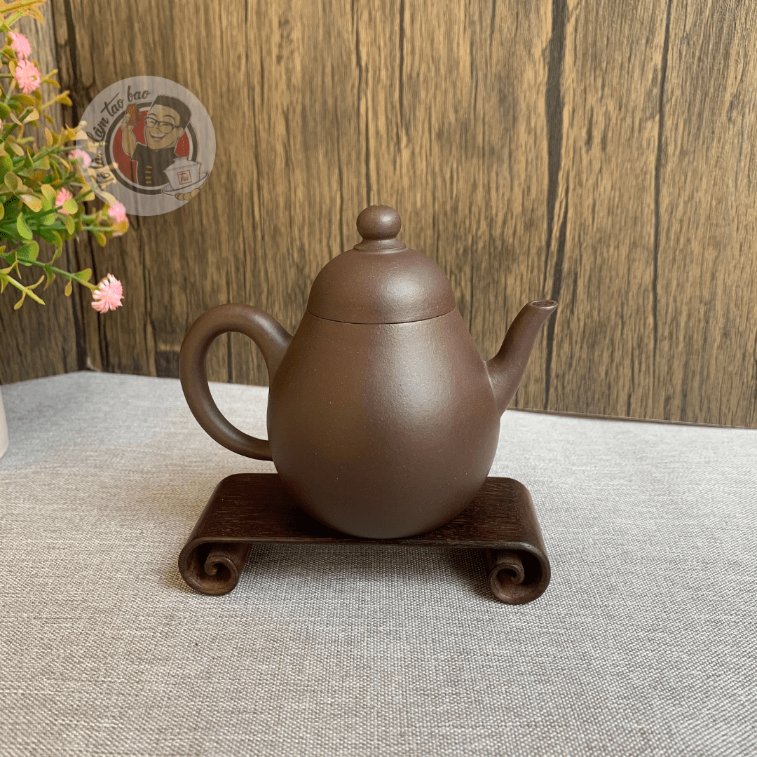 Ấm Lê Hình Tử Nê