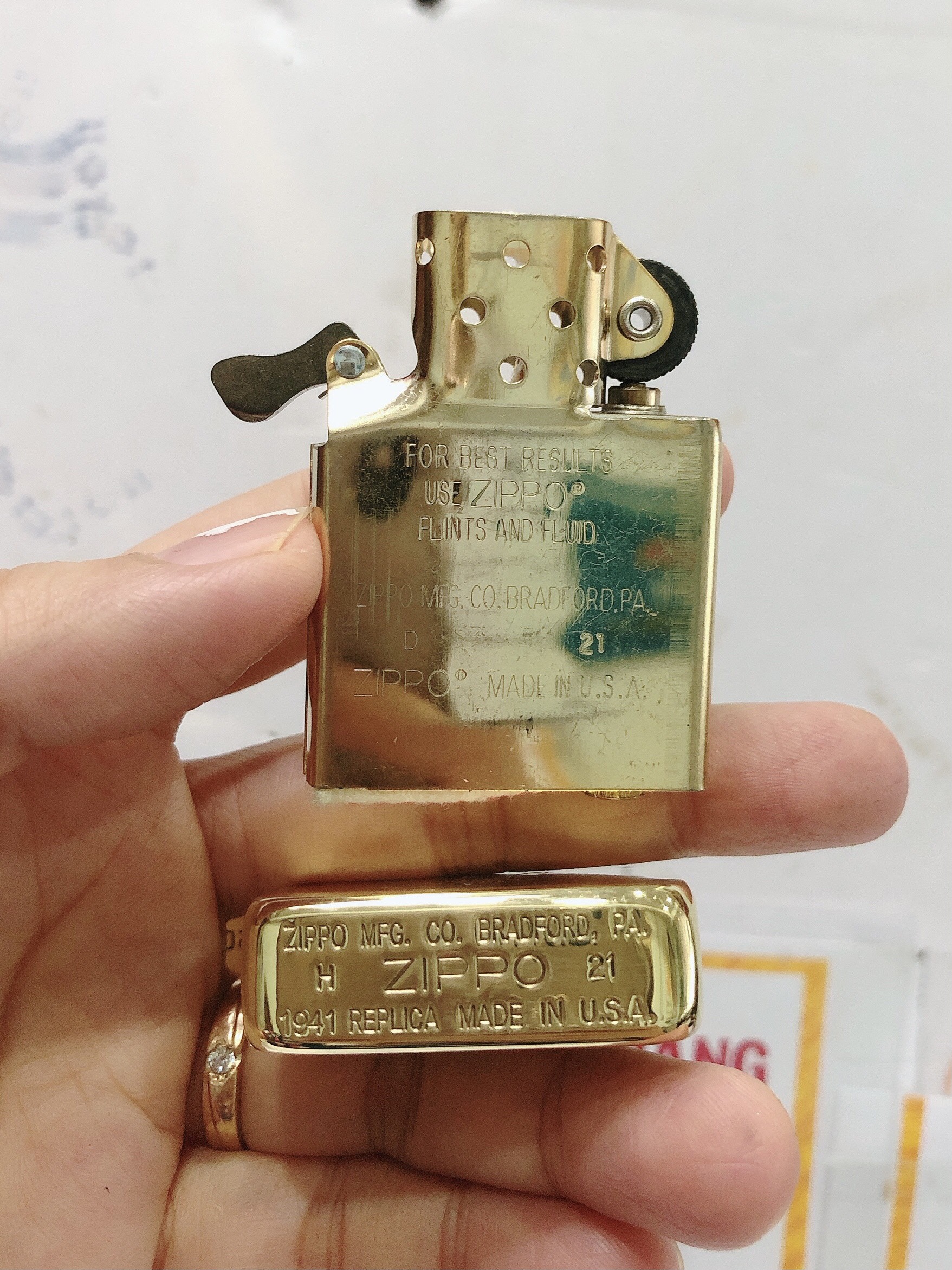 Bật lửa Zippo Mỹ Brass Vintage 1941, Khắc ăn mòn 4 mặt, Bản giới hạn, Mạ vàng 18K