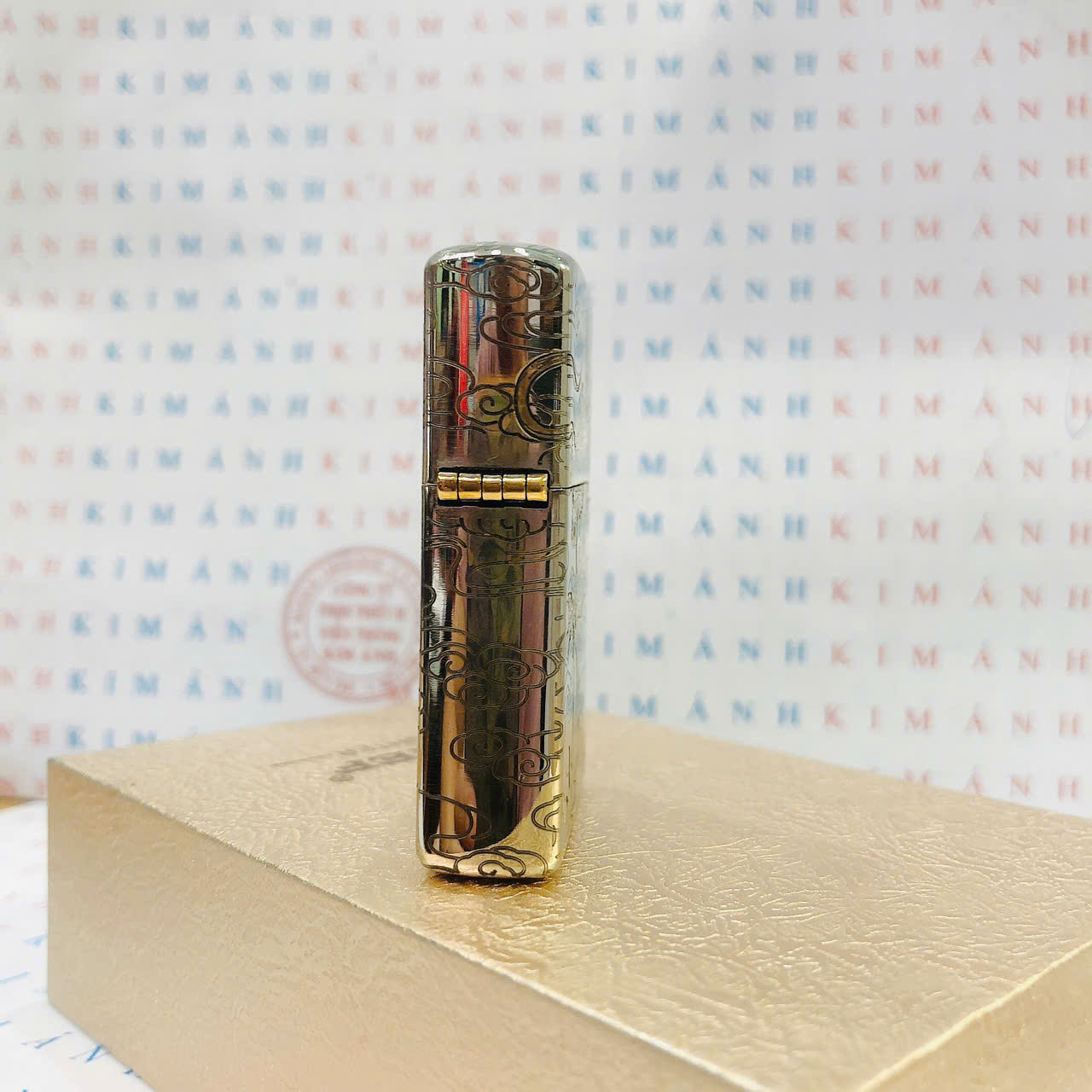 Hộp quẹt CHIEF chính hãng, khắc laser 5 măt chủ đề Hoàng Long, vỏ bằng đồng bền bỉ sáng bóng theo thời gian