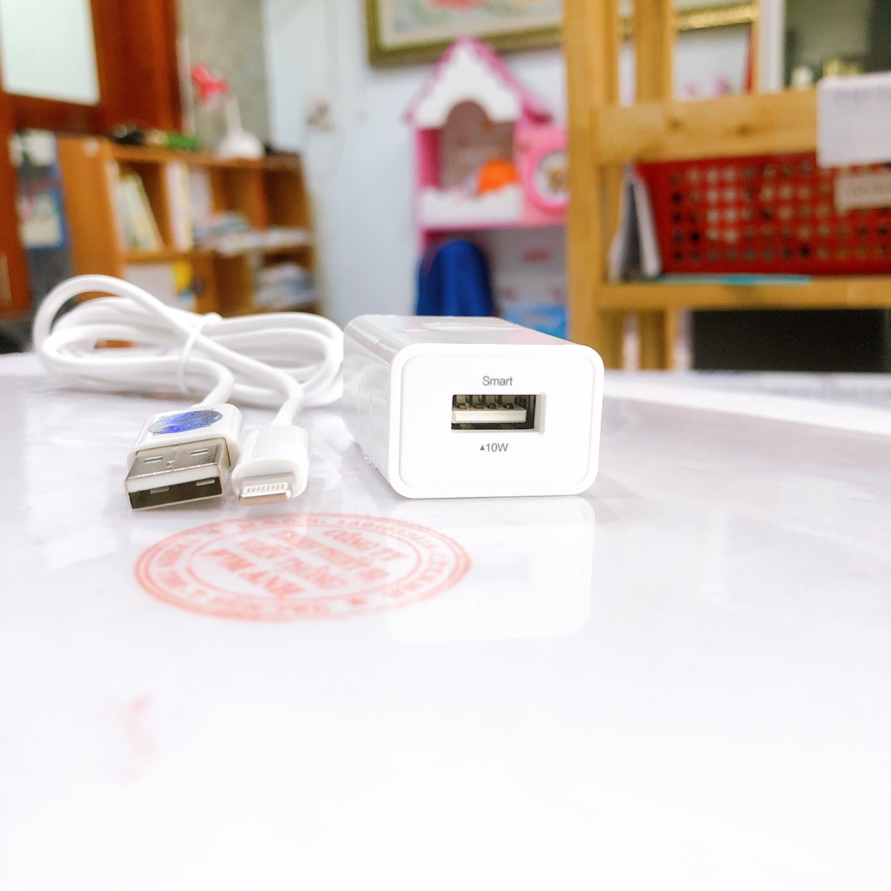 Sạc Pisen USB Charger 2A, kèm cáp sạc điện thoại quả táo (TS-C132) Trắng, Hàng chính hãng