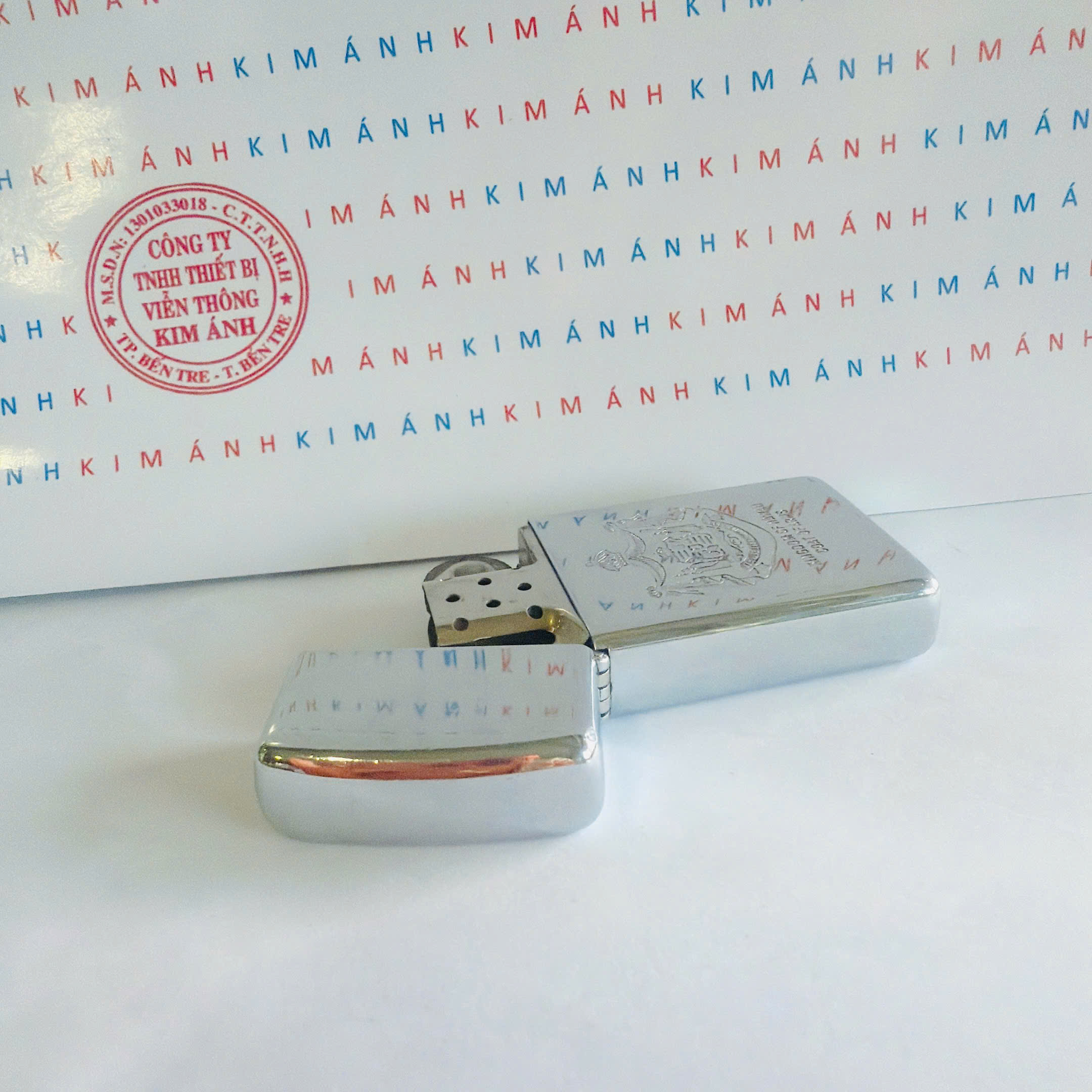 Bật lửa Zippo Slim Mỹ Chủ đề HAWAII Mộc Ngược Hiếm Gặp Sản Xuất 1992, hàng chính hãng có giấy Hải quan gửi kèm đơn hàng