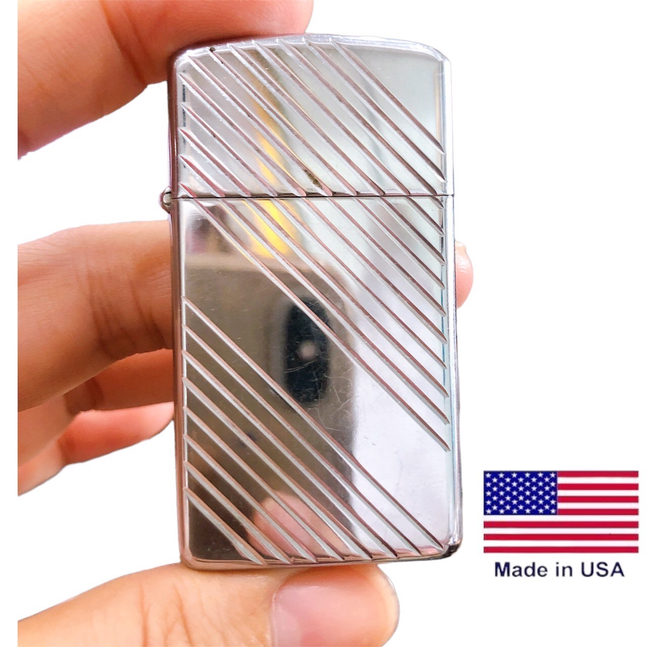 Bật lửa Zippo Mỹ Slim high polish chrome mẫu sọc dưa, sản xuất 1982, Hàng chính hãng