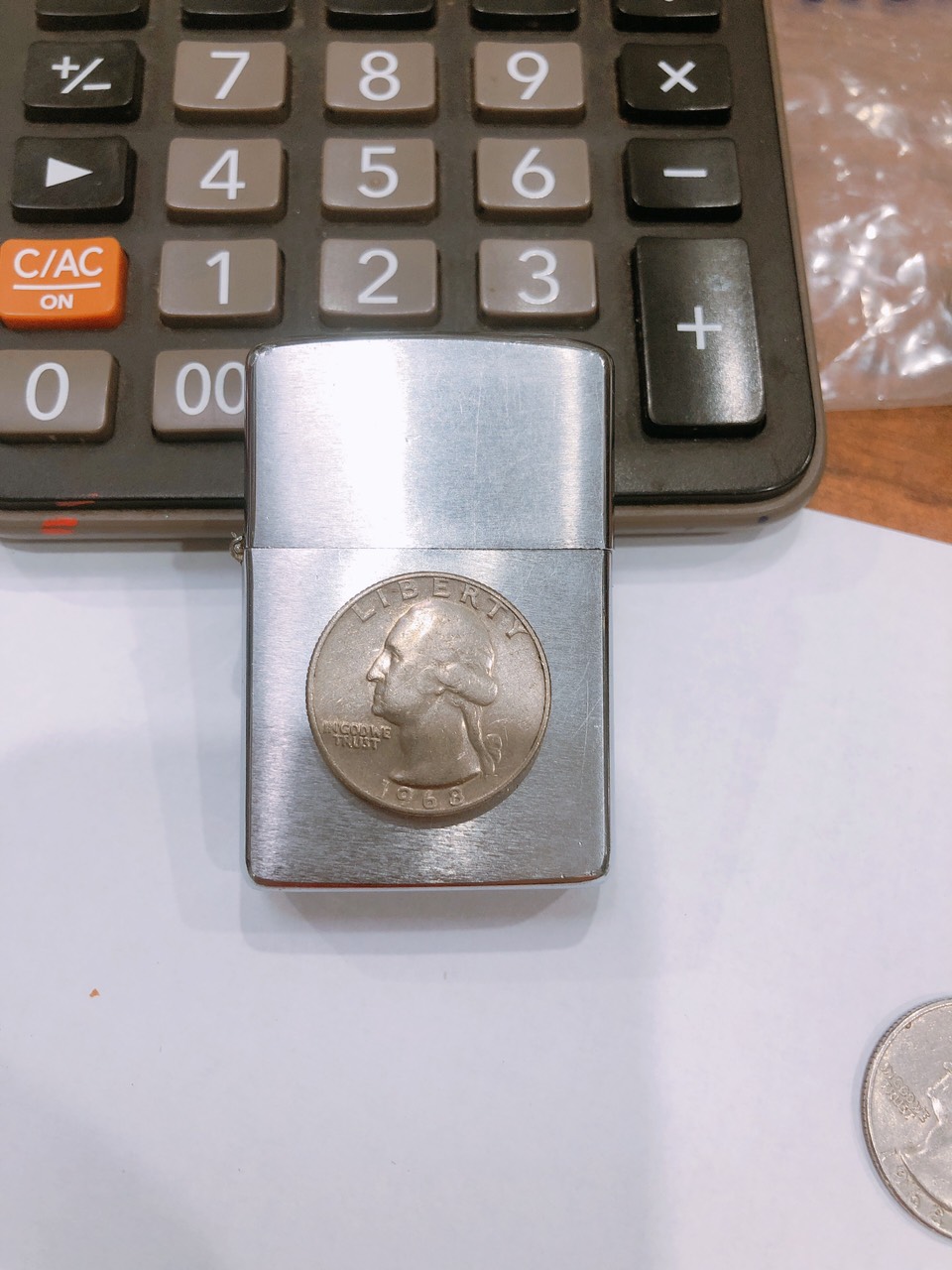 Eblem dán trang trí Zippo Mỹ chủ đề LIBERTY sản xuất 1968 và năm 7x, 9x , Chất liệu đồng Zin nhập Mỹ