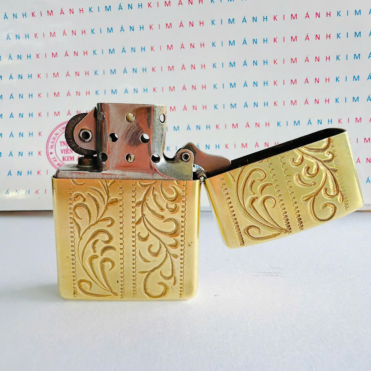 BẬT LỬA ZIPPO MỸ CHU NIÊN BRASS ĐỒNG, KHẮC ĂN MÒN HOA VĂN Ý 2 MẶT - CHU NIÊN 32-91