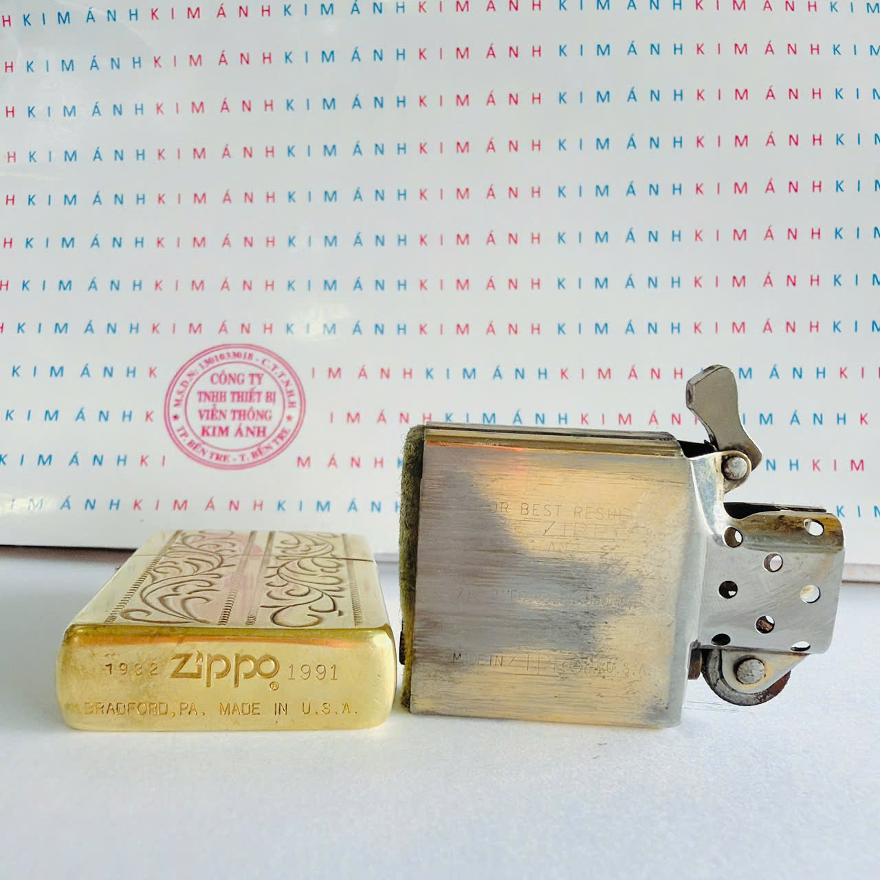 BẬT LỬA ZIPPO MỸ CHU NIÊN BRASS ĐỒNG, KHẮC ĂN MÒN HOA VĂN Ý 2 MẶT - CHU NIÊN 32-91