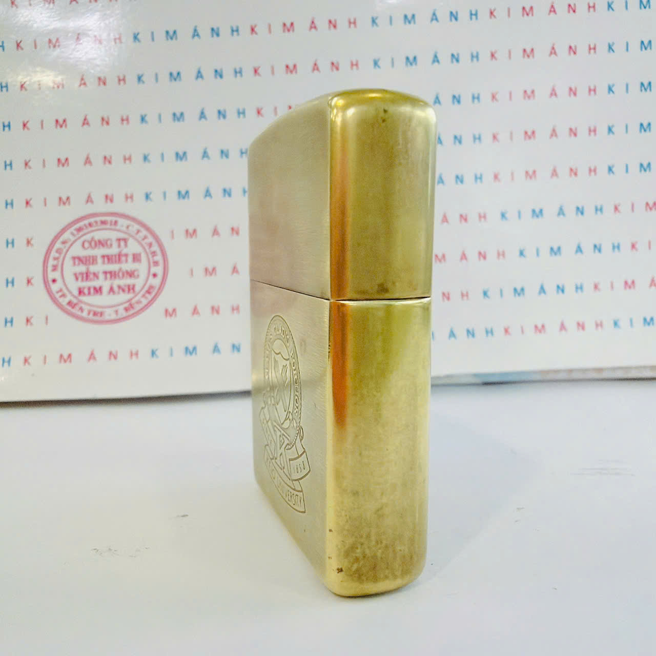 ZIPPO MỸ BRASS KHẮC ĂN MÒN CALAMVS CLADIO FORTIOR- ĐÁY LỒI 1993