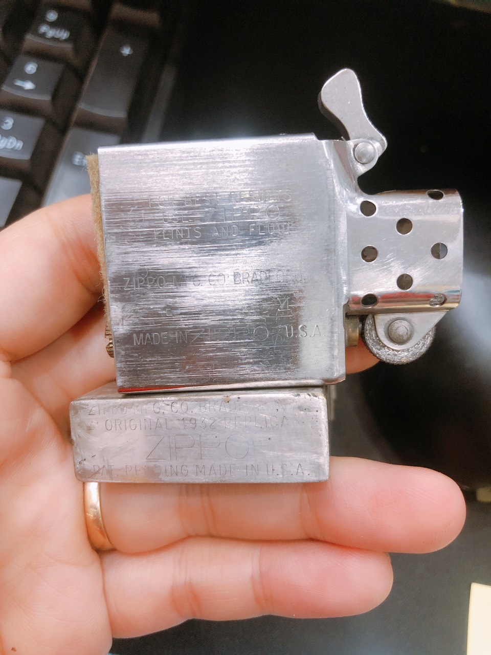 Bật lửa Zippo Mỹ Lacke Bạc Rep.lica 1932 Khắc ăn mòn Full nắp The First Original, sản xuất 1990, Hàng Mỹ