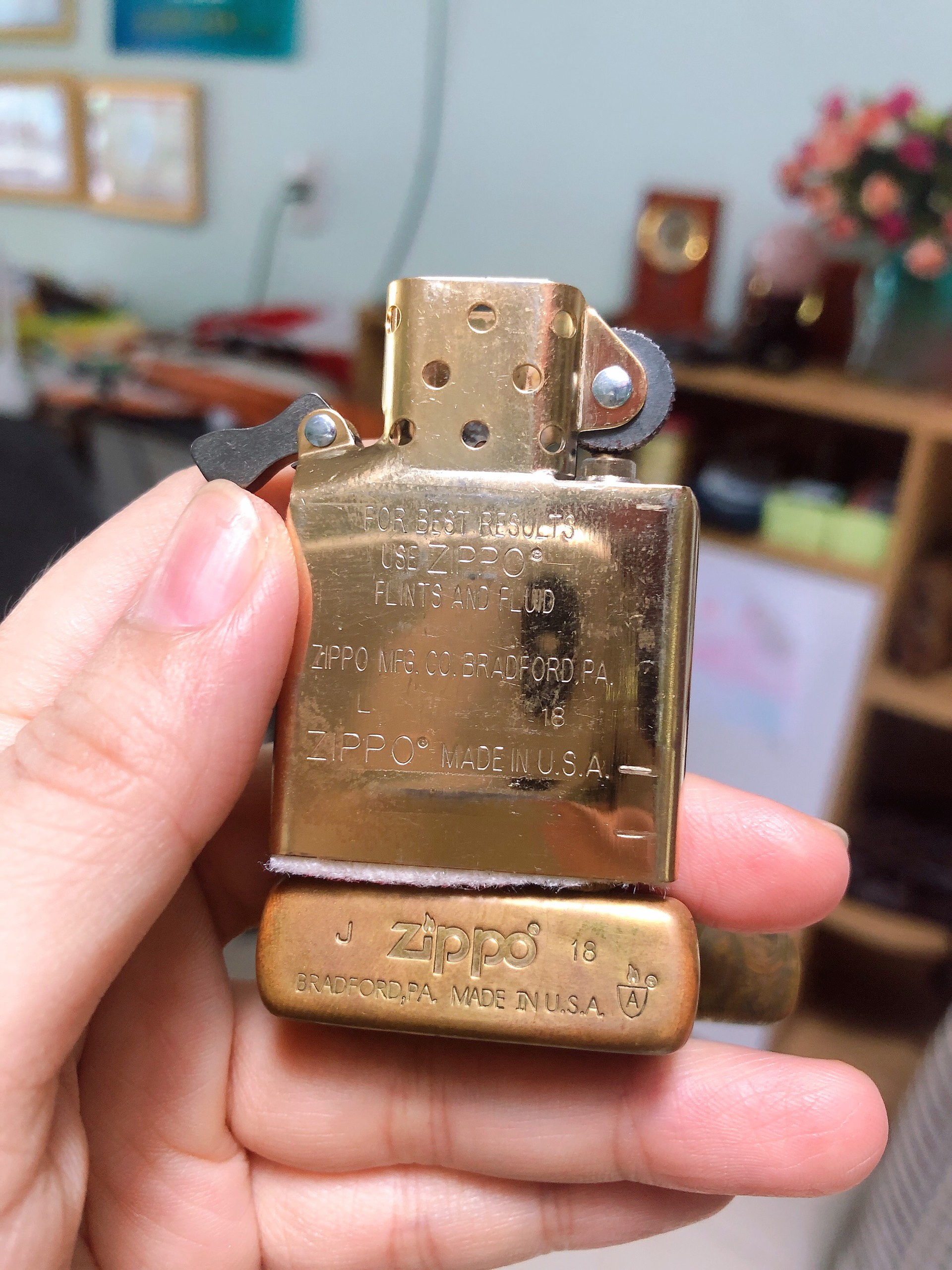 BẬT LỬA ZIPPO MỸ ARMOR KHẮC ĂN MÒN 4 MẶT CHỦ ĐỀ RỒNG