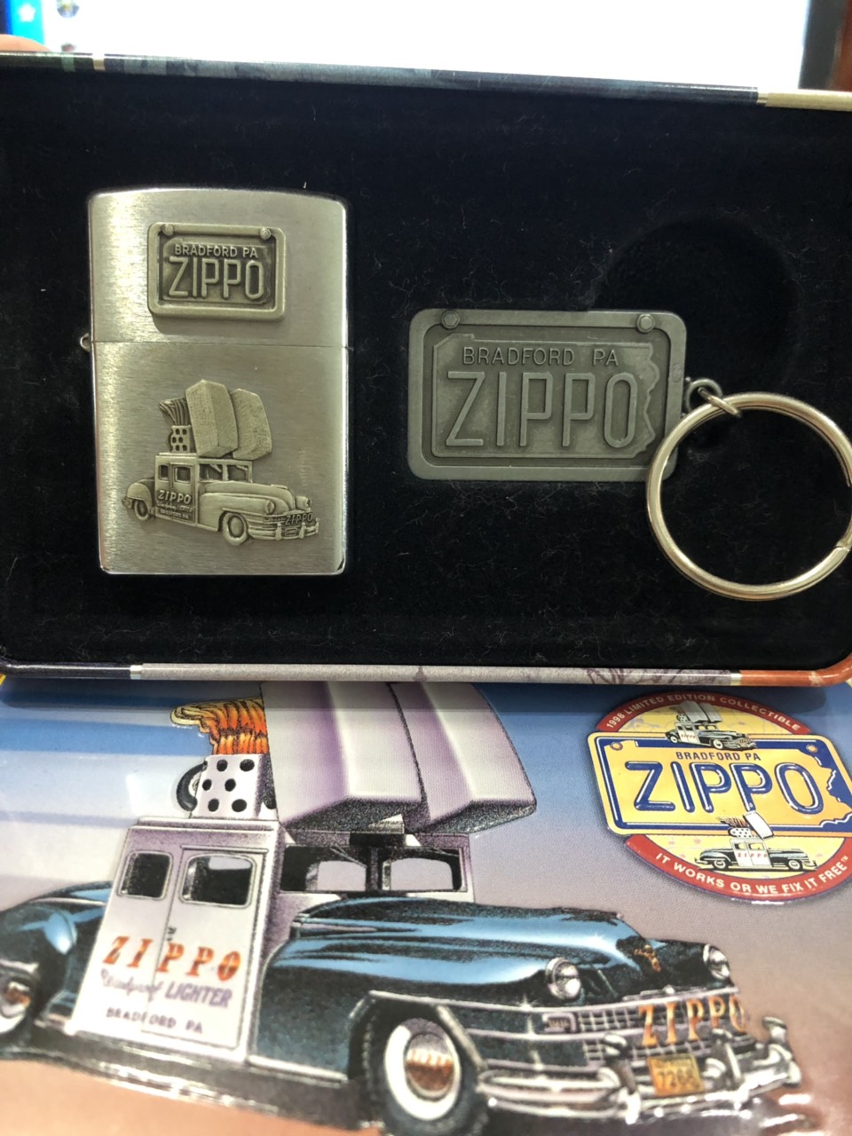 ZIPPO MỸ BRUSH CHROME EBLEM XE ZIPPO -1998