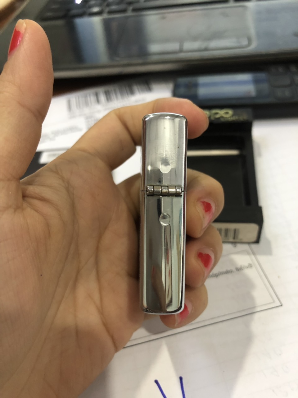 ZIPPO MỸ BRUSH CHROME IN SƠN 2 MẶT CHỦ ĐỀ BELLA BLU