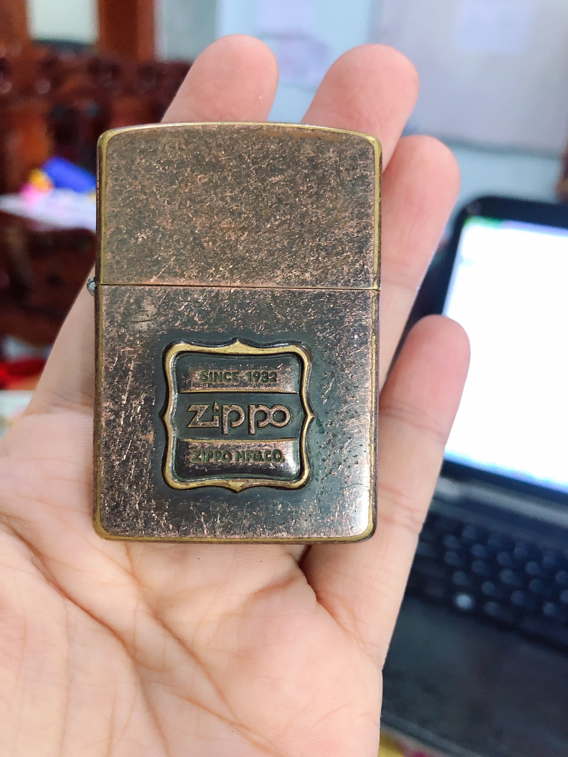 BẬT LỬA ZIPPO MỸ GIẢ CỔ EBLEM ZIPPO SINCE 1932, ĐÁY LỒI - MỘC NGƯỢC, SẢN XUẤT 1992