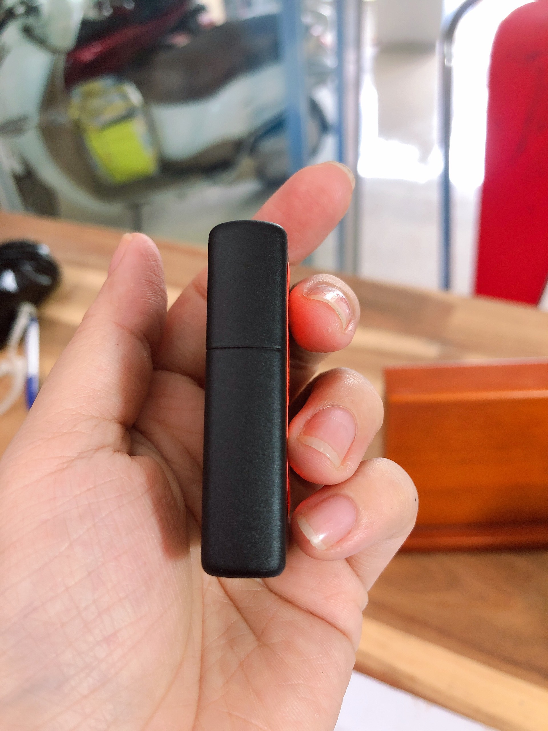 BẬT LỬA ZIPPO MỸ IN SƠN CHỦ ĐỀ XE - CHIM - LÁ CỜ MỸ, NEW FULL BOX