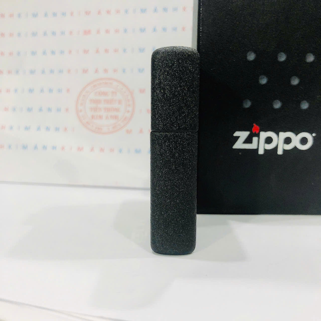 Bật lửa Zippo Mỹ chủ đề U.S Đen nhám, Cam kết hàng chính hãng có giấy Hải quan gửi kèm đơn hàng